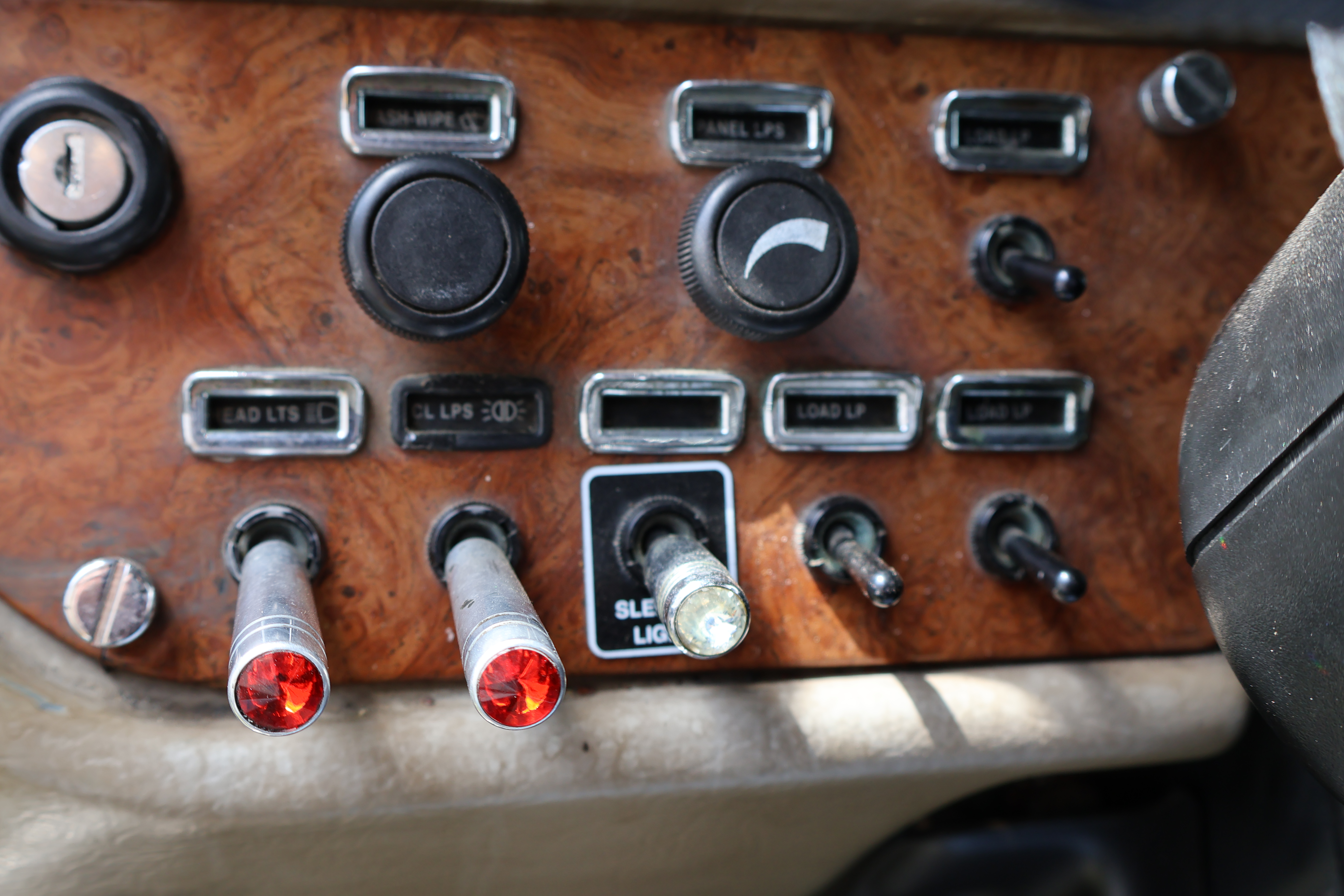 2001 PETERBILT 379 - Image 30