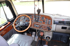 2001 PETERBILT 379 - Image 17