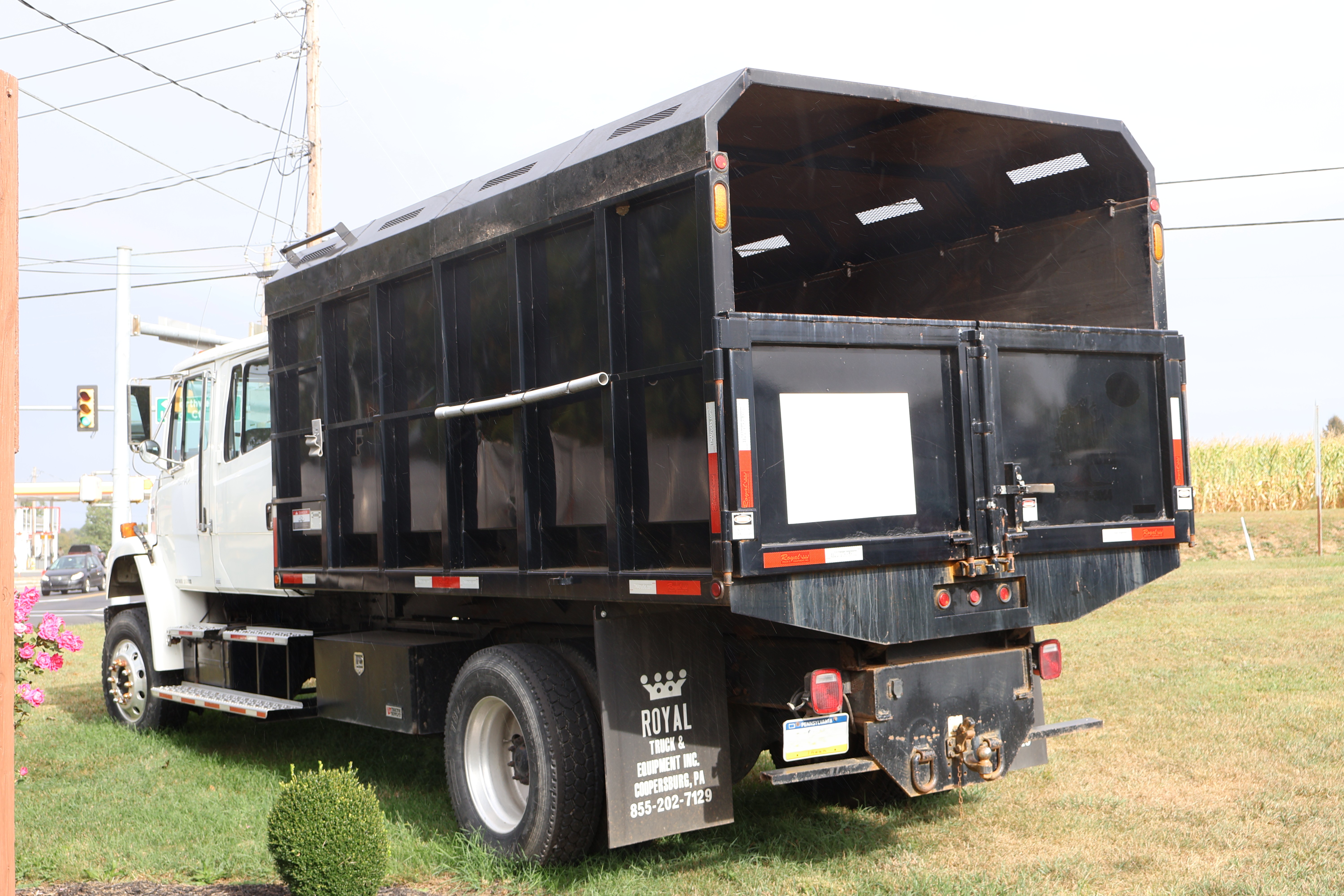 2003 FREIGHTLINER FL70 - view 7 of 39