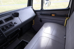 2003 FREIGHTLINER FL70 - Image 19