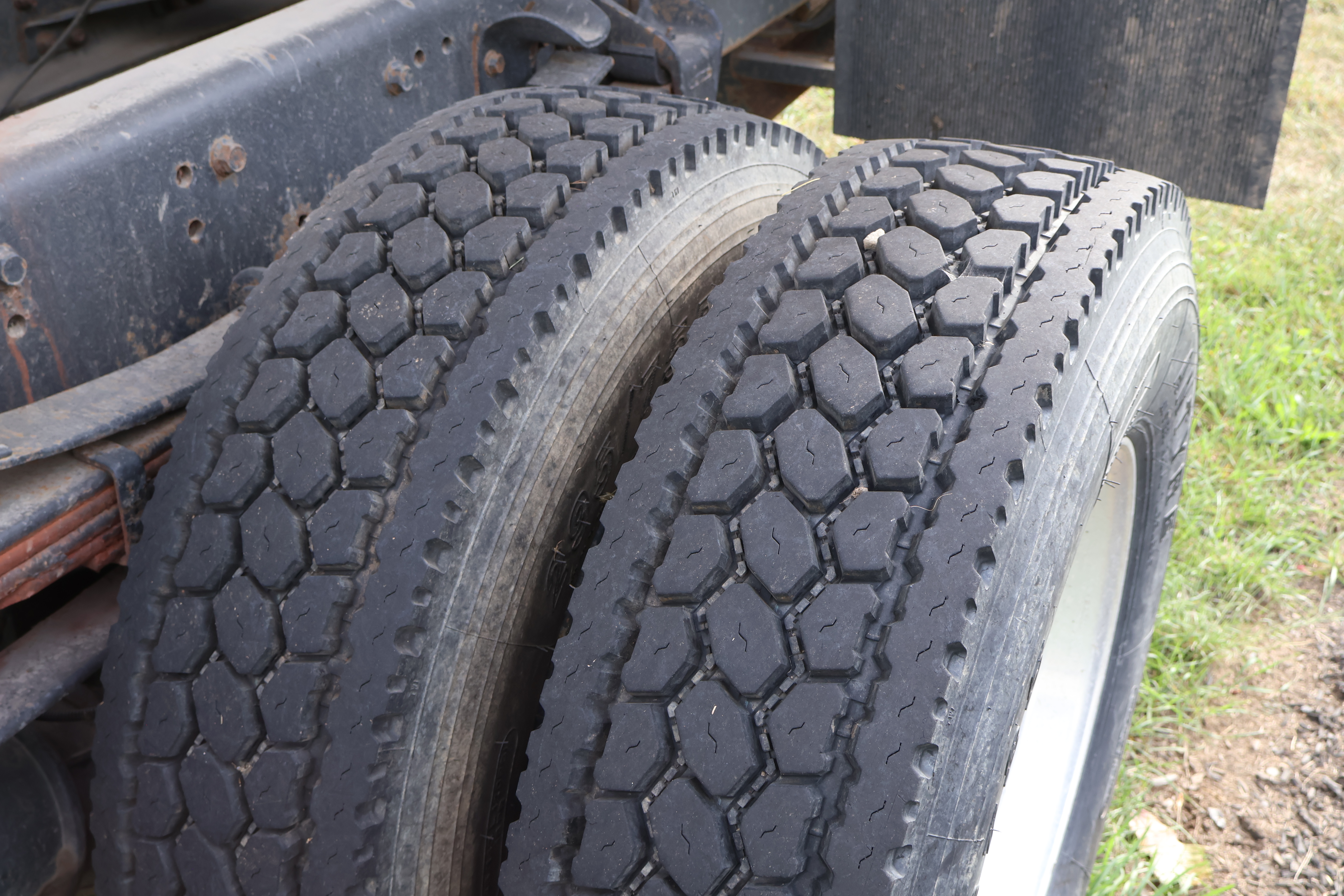 2003 FREIGHTLINER FL70 - Image 34