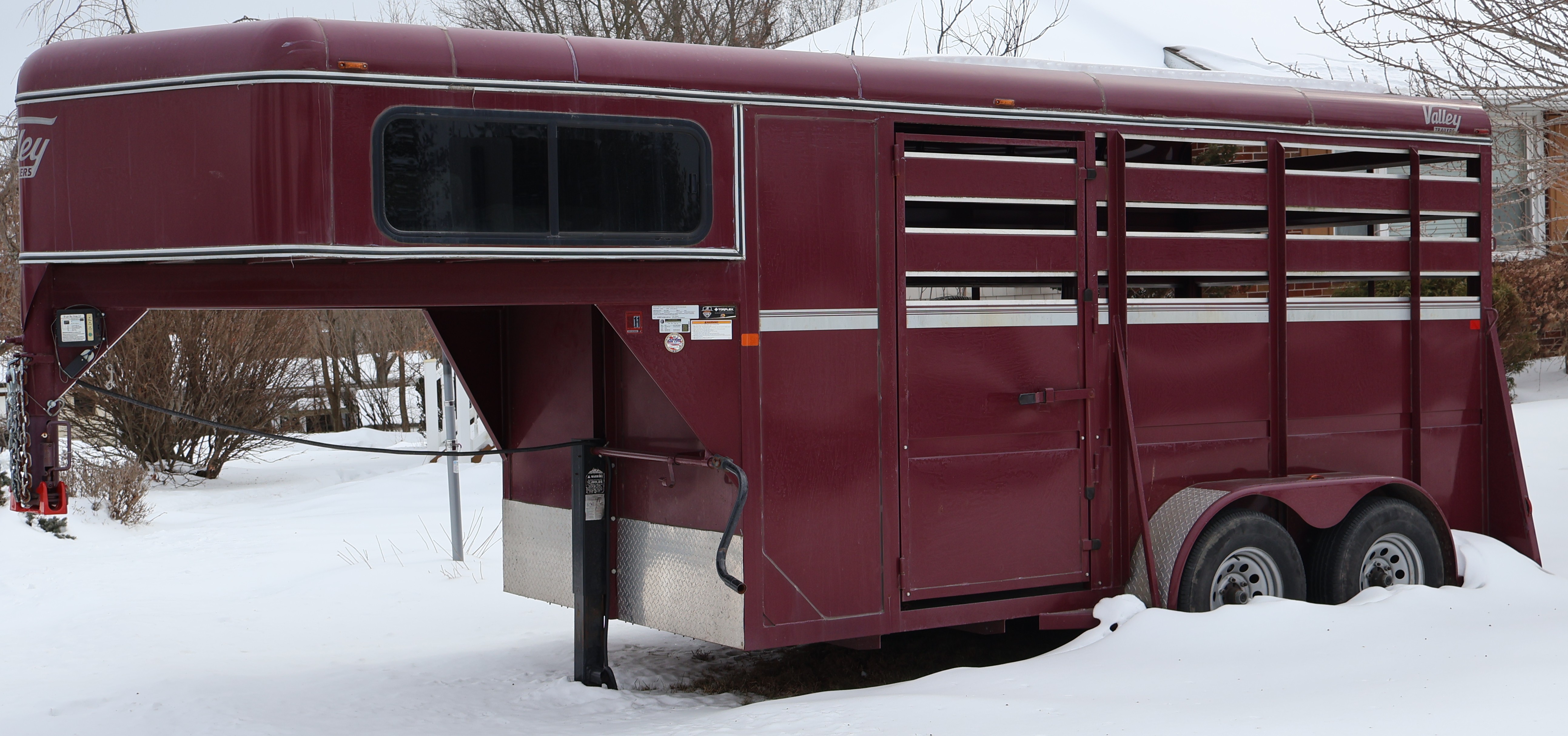 2019 VALLEY EQ 2910 16' 2 Horse Slant Load Gooseneck - Image 5