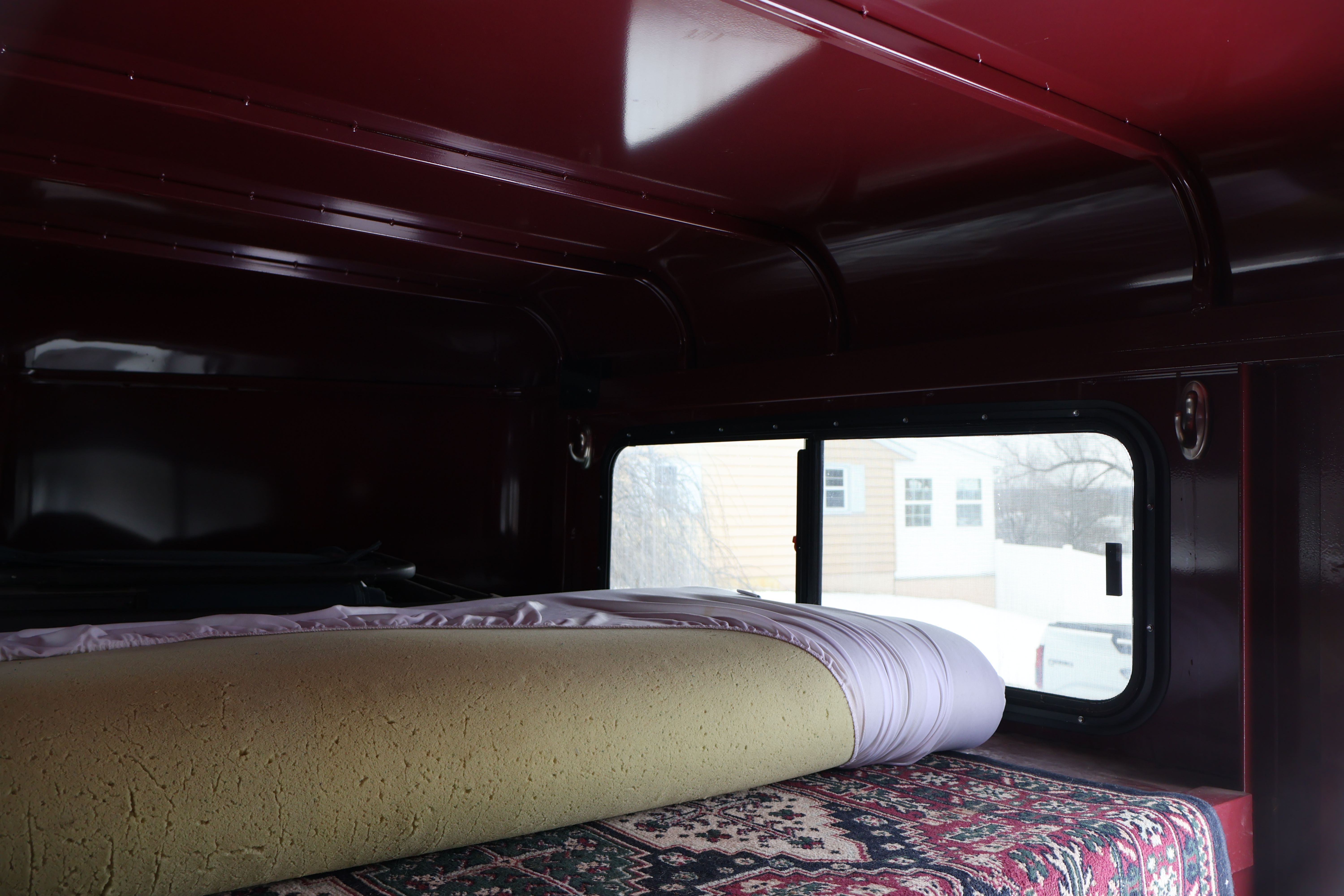 2019 VALLEY EQ 2910 16' 2 Horse Slant Load Gooseneck - Image 17