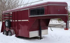 2019 VALLEY EQ 2910 21' 2 Horse Slant Load Gooseneck - Image 18