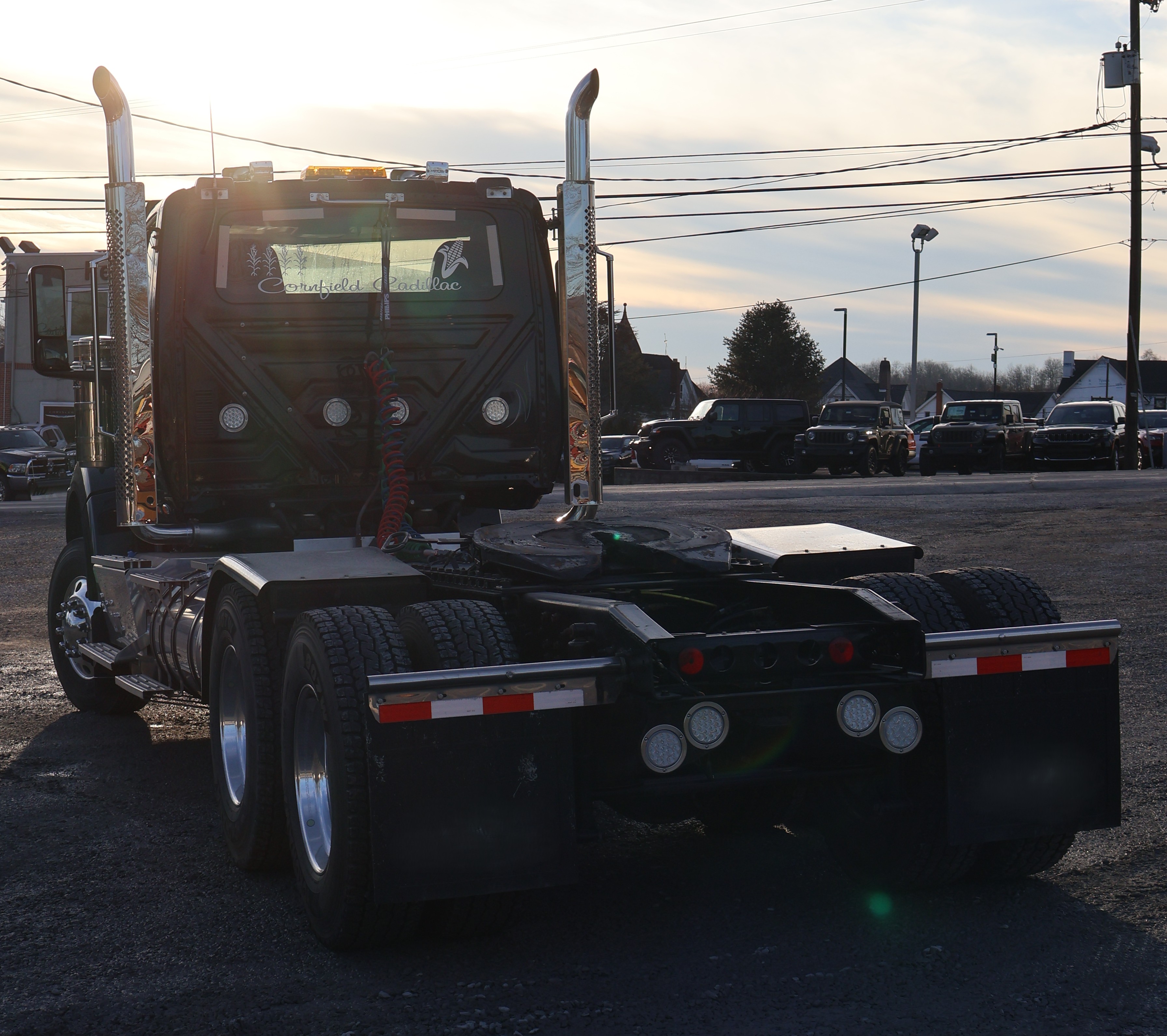 2024 INTERNATIONAL HX520 SFA - Image 8