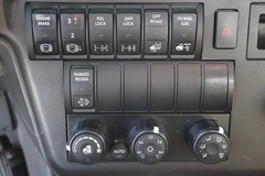 2024 INTERNATIONAL HX520 SFA - Image 35