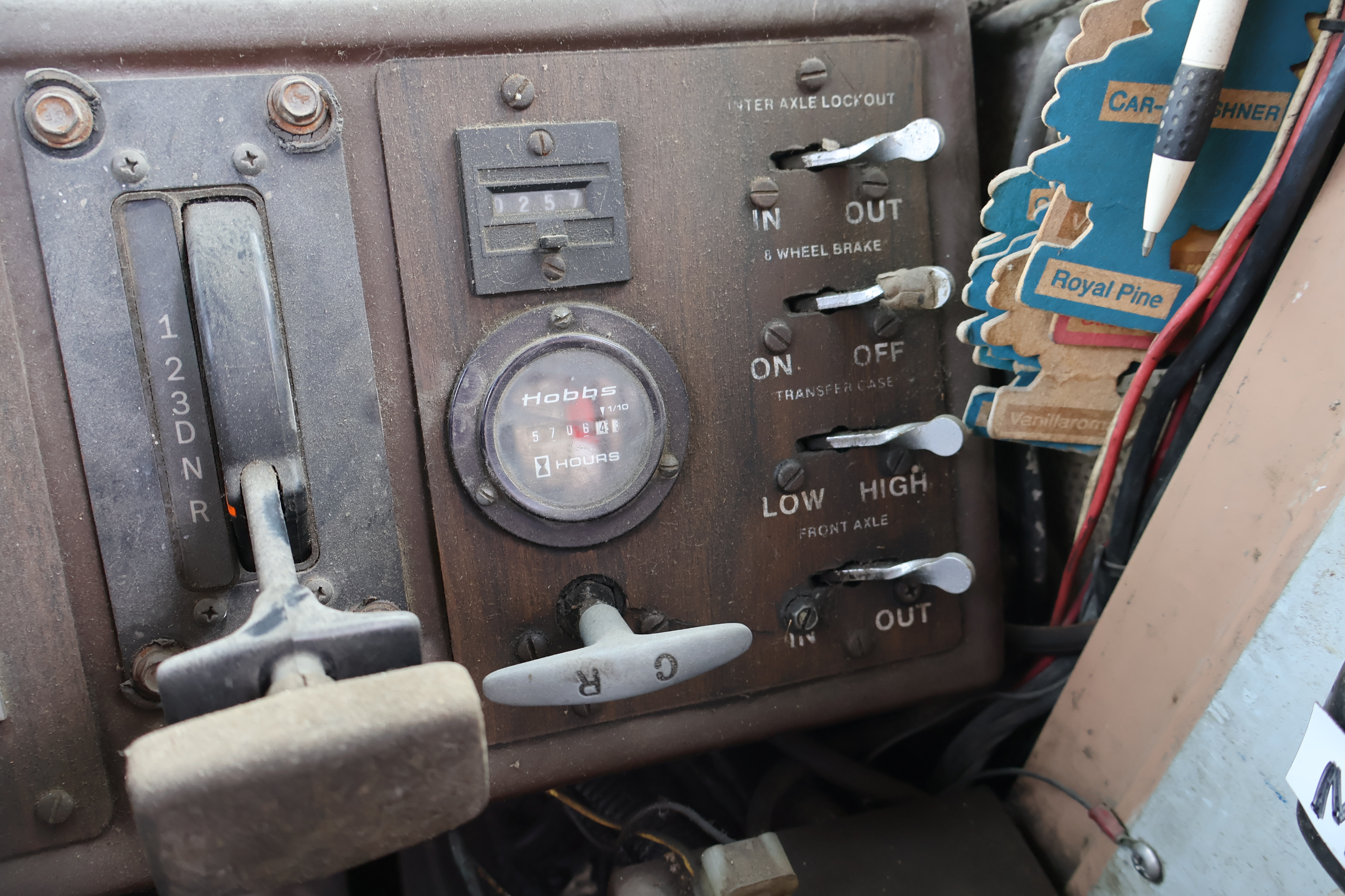 1990 ADVANCE Concrete Mixer Truck - view 12 of 27