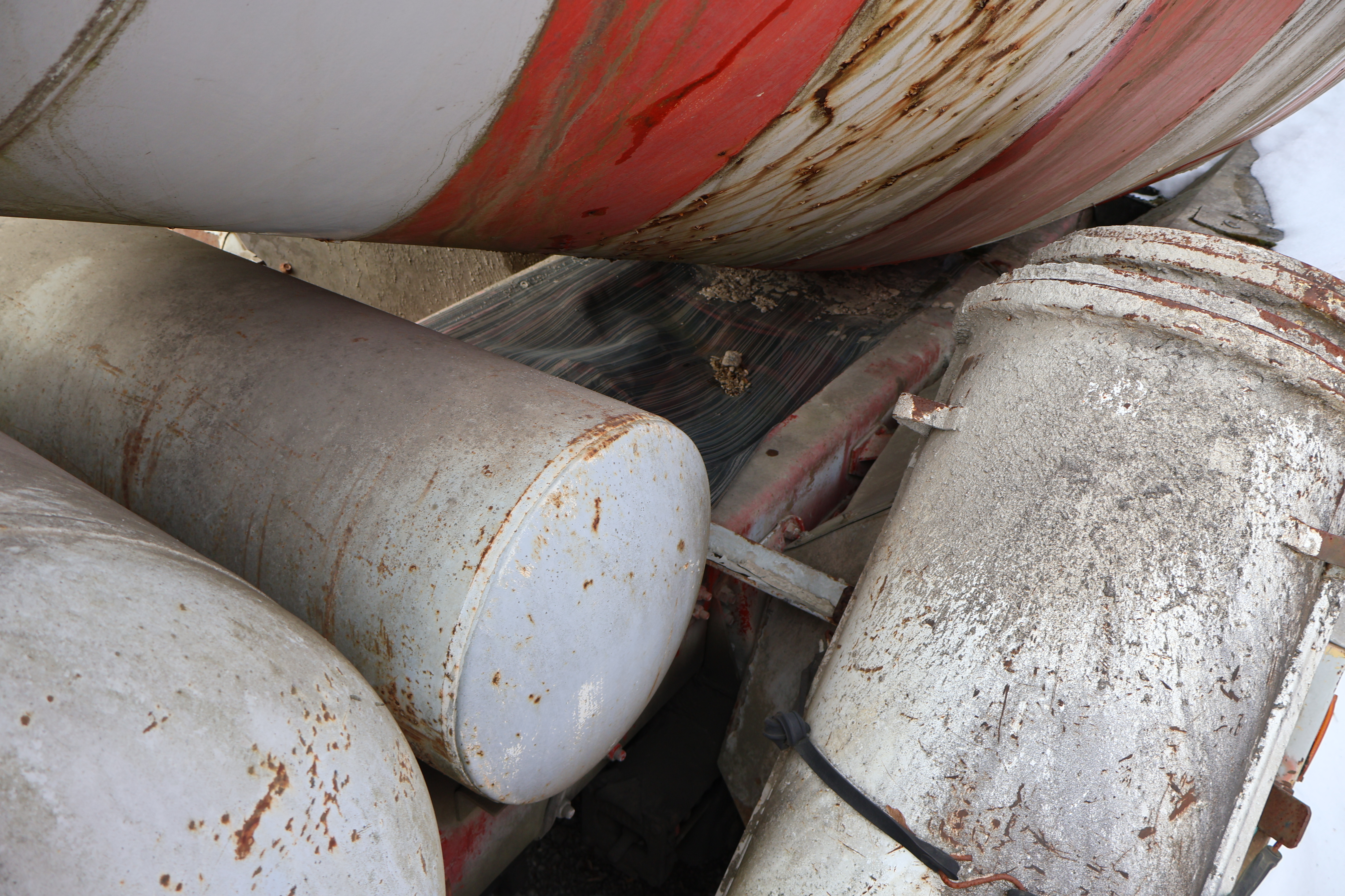 1990 ADVANCE Concrete Mixer Truck - view 16 of 27