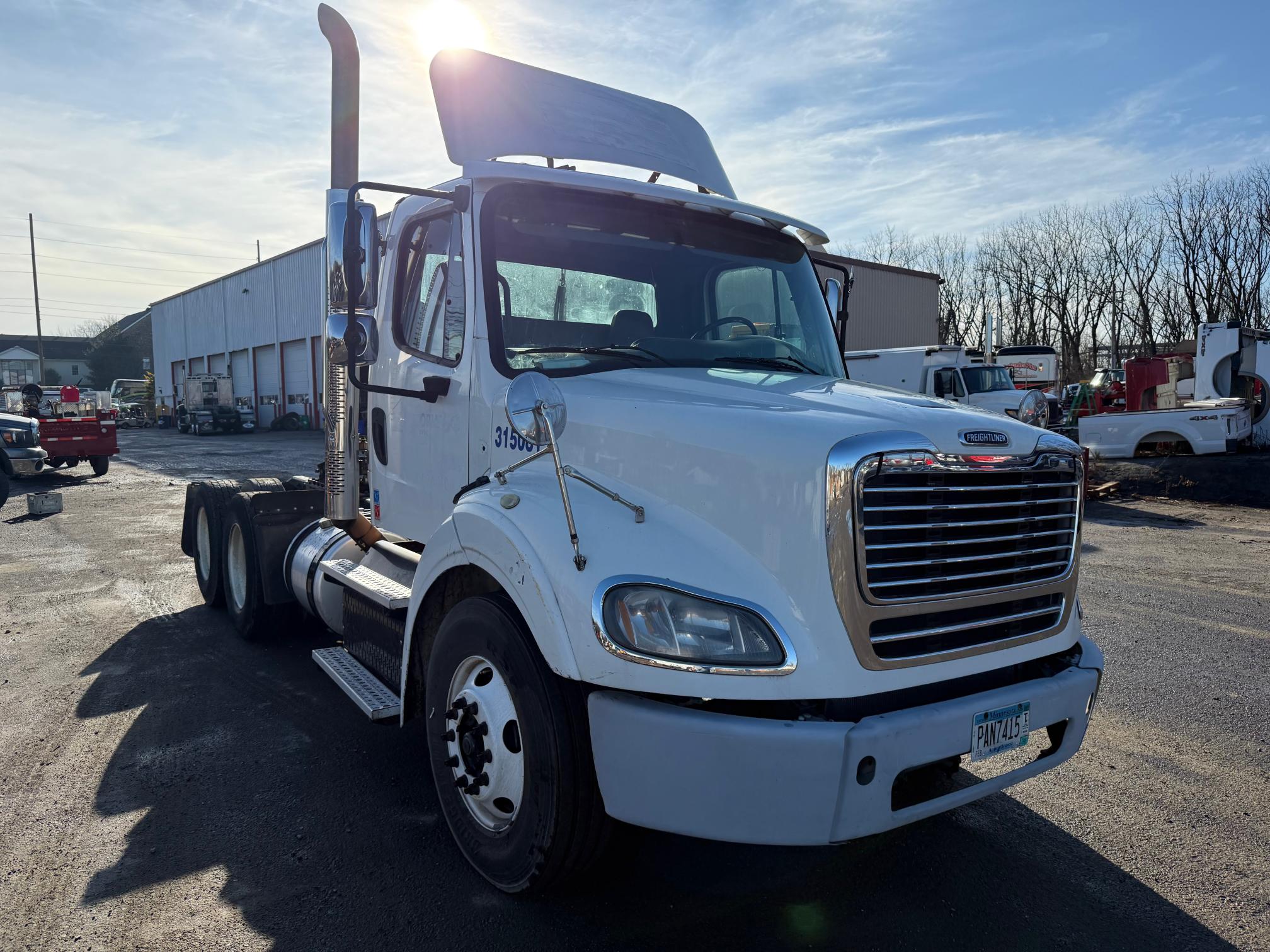 2015 FREIGHTLINER M2 112 - Image 3