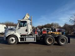 2015 FREIGHTLINER M2 112 - Image 9