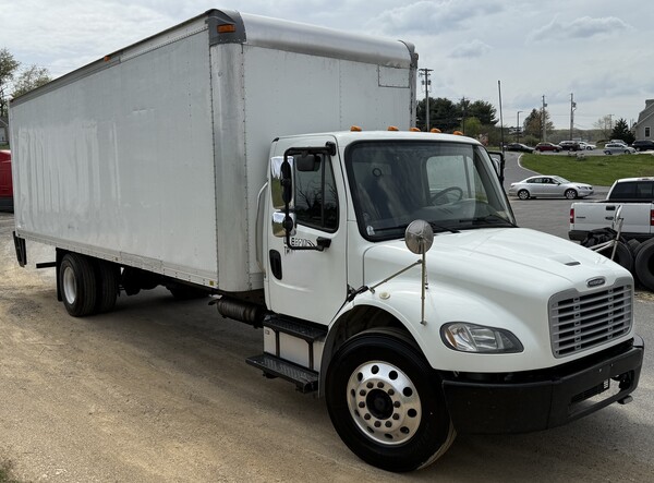 2015 FREIGHTLINER Business Class N2 106