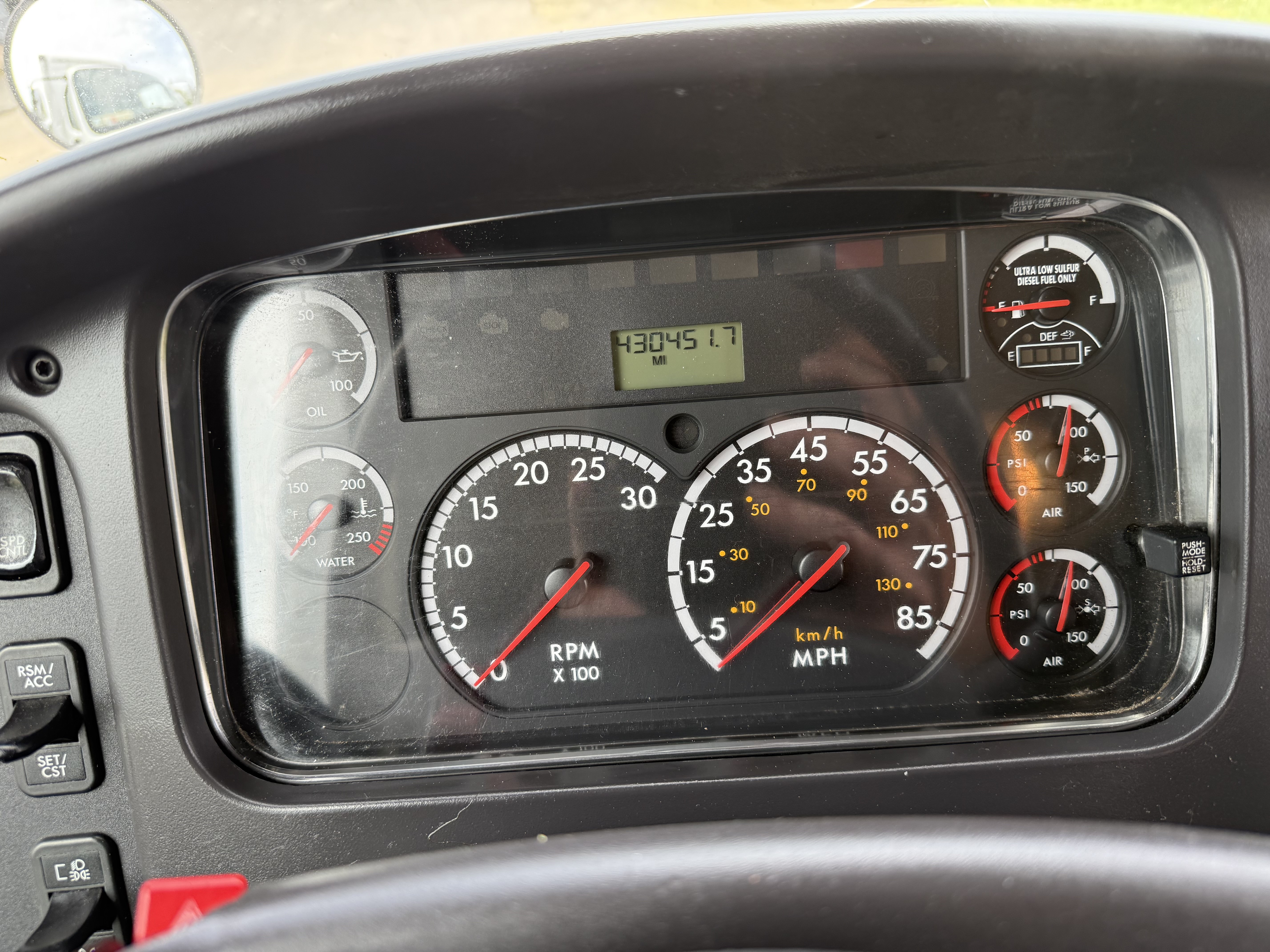 2015 FREIGHTLINER Business Class N2 106 - view 19 of 36