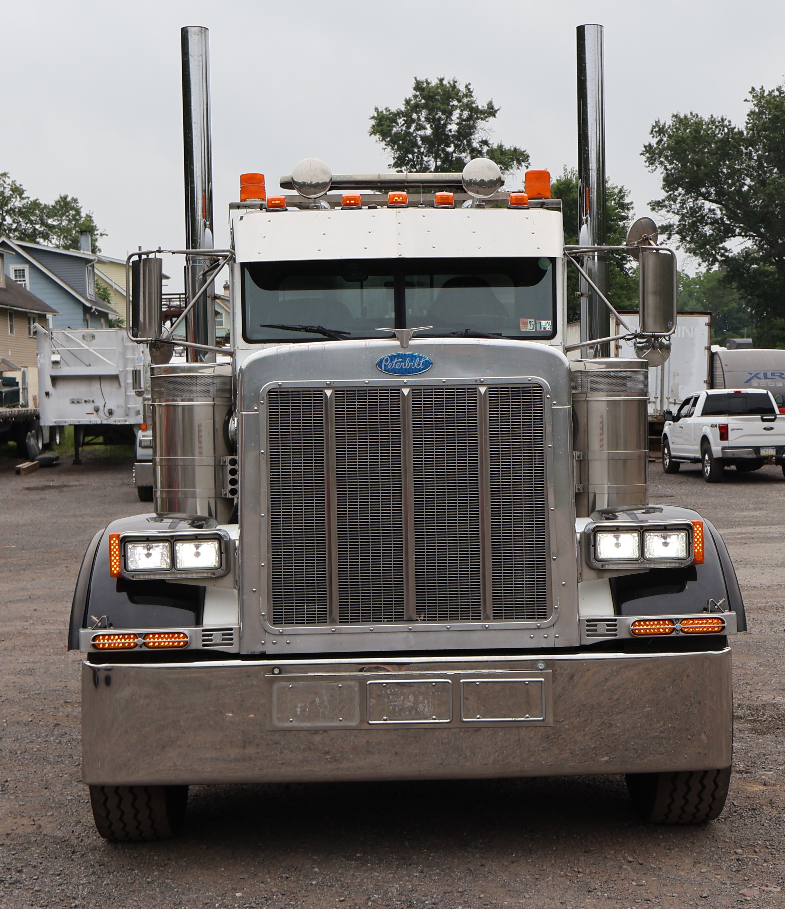 2001 PETERBILT 379 - Image 4