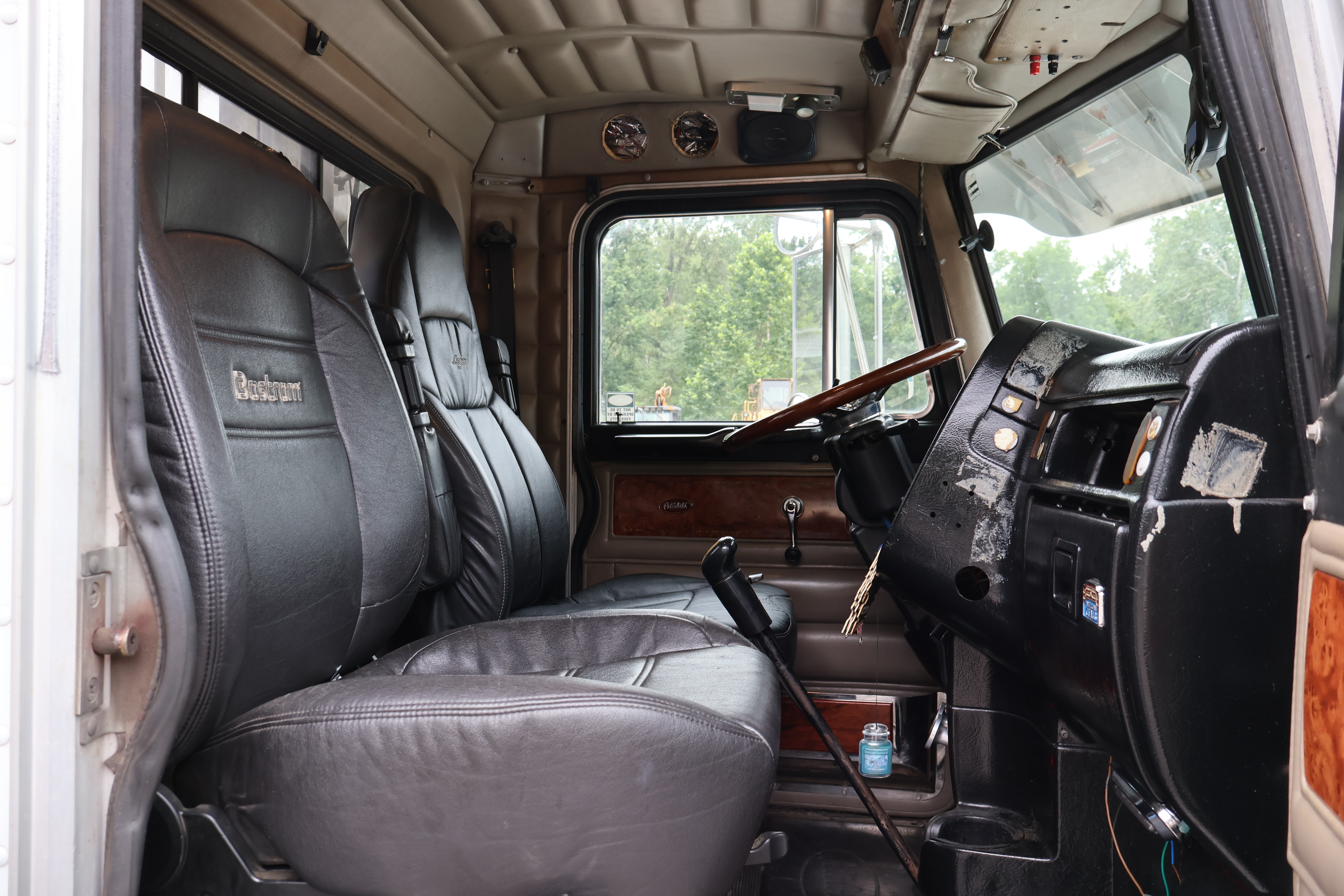 2001 PETERBILT 379 - Image 17