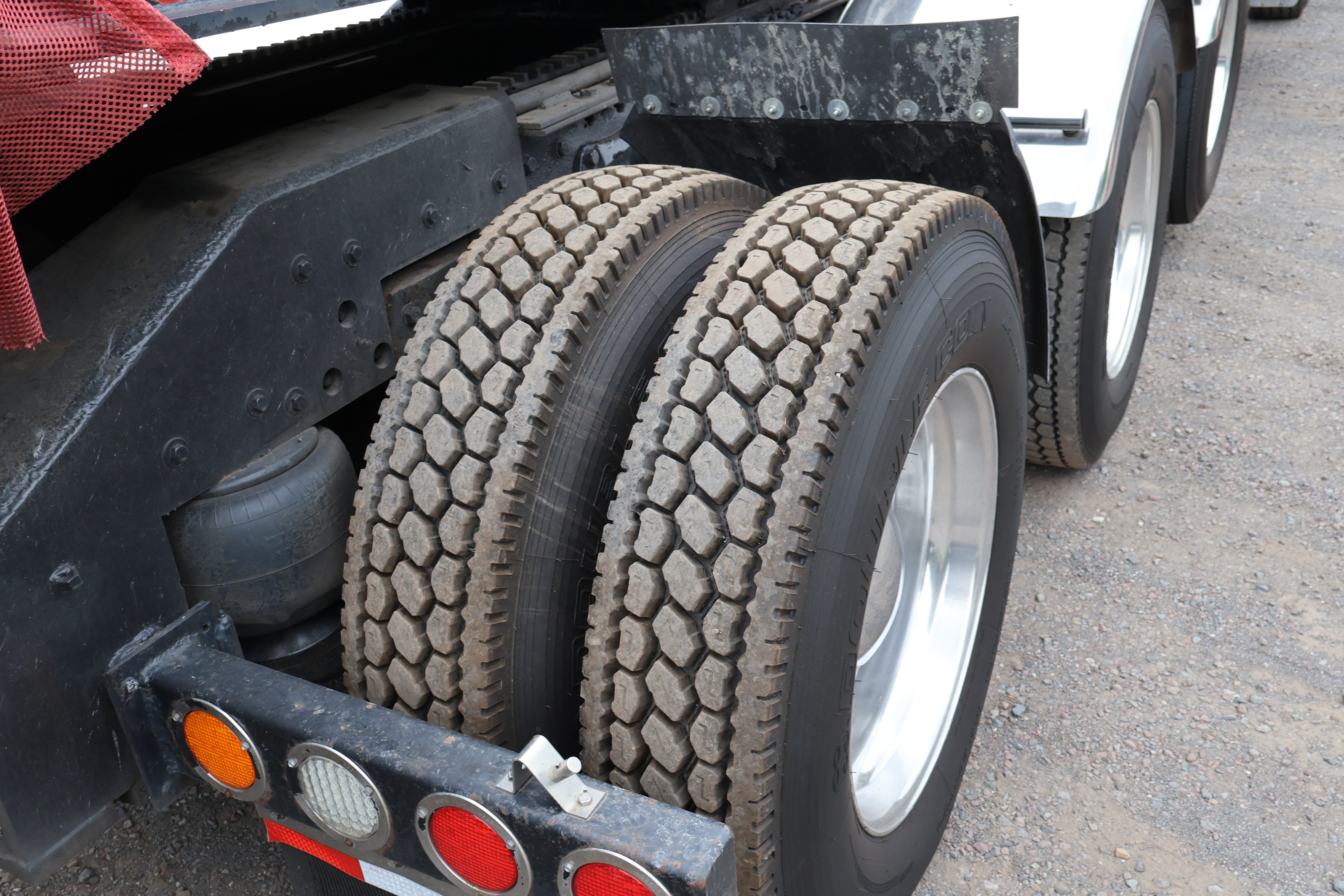 2001 PETERBILT 379 - Image 34