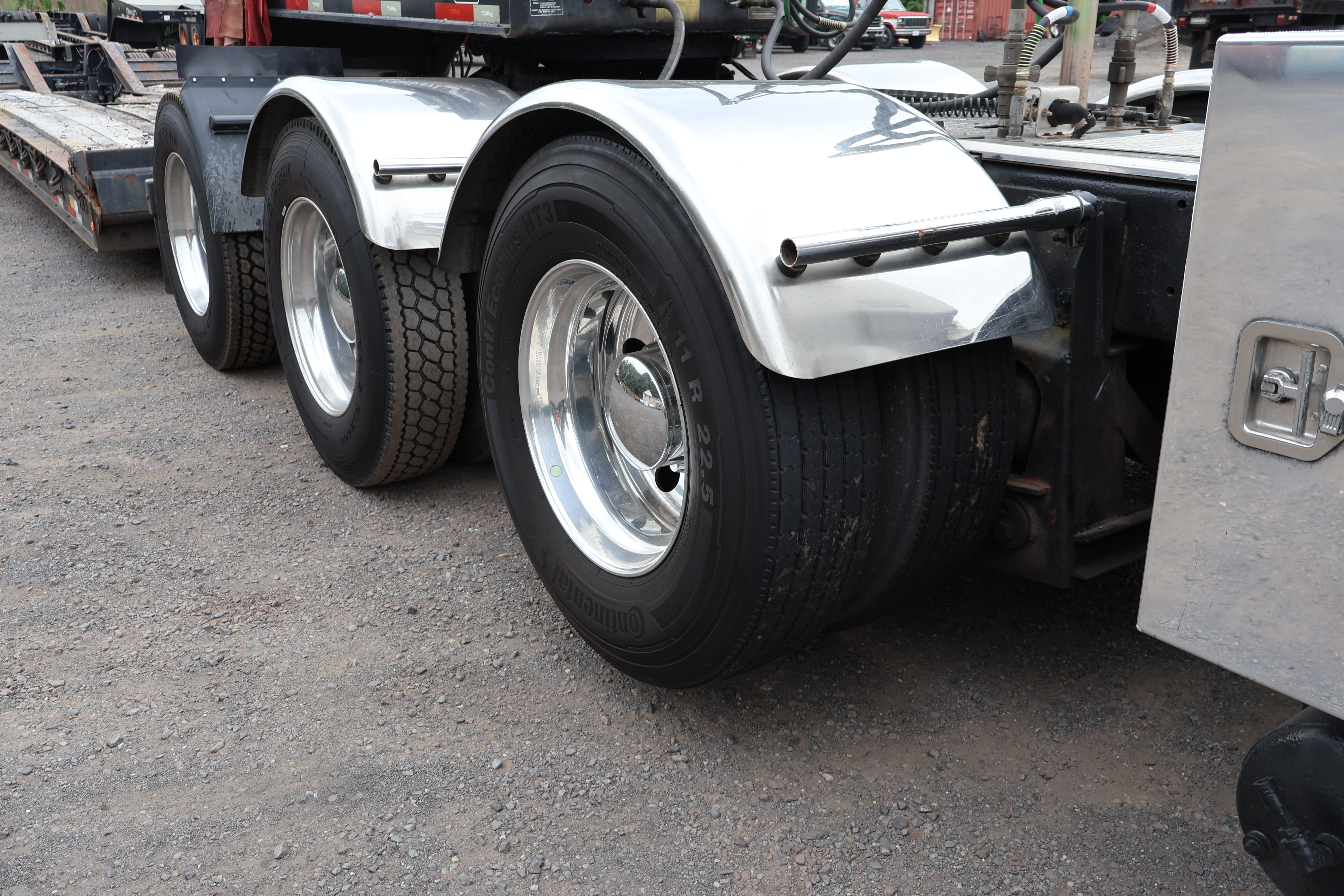 2001 PETERBILT 379 - Image 37