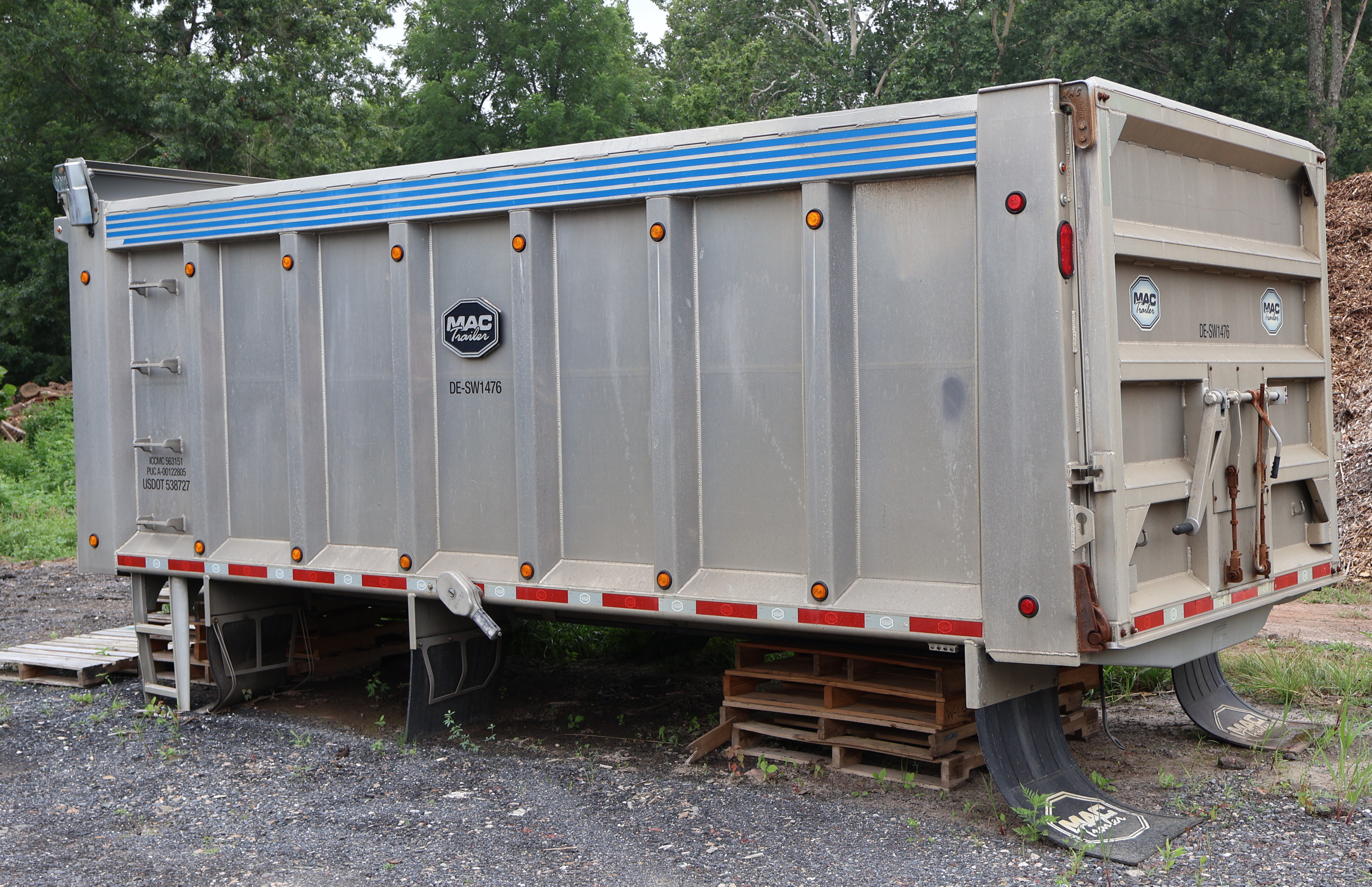 2016 MAC 8 foot - view 1 of 16