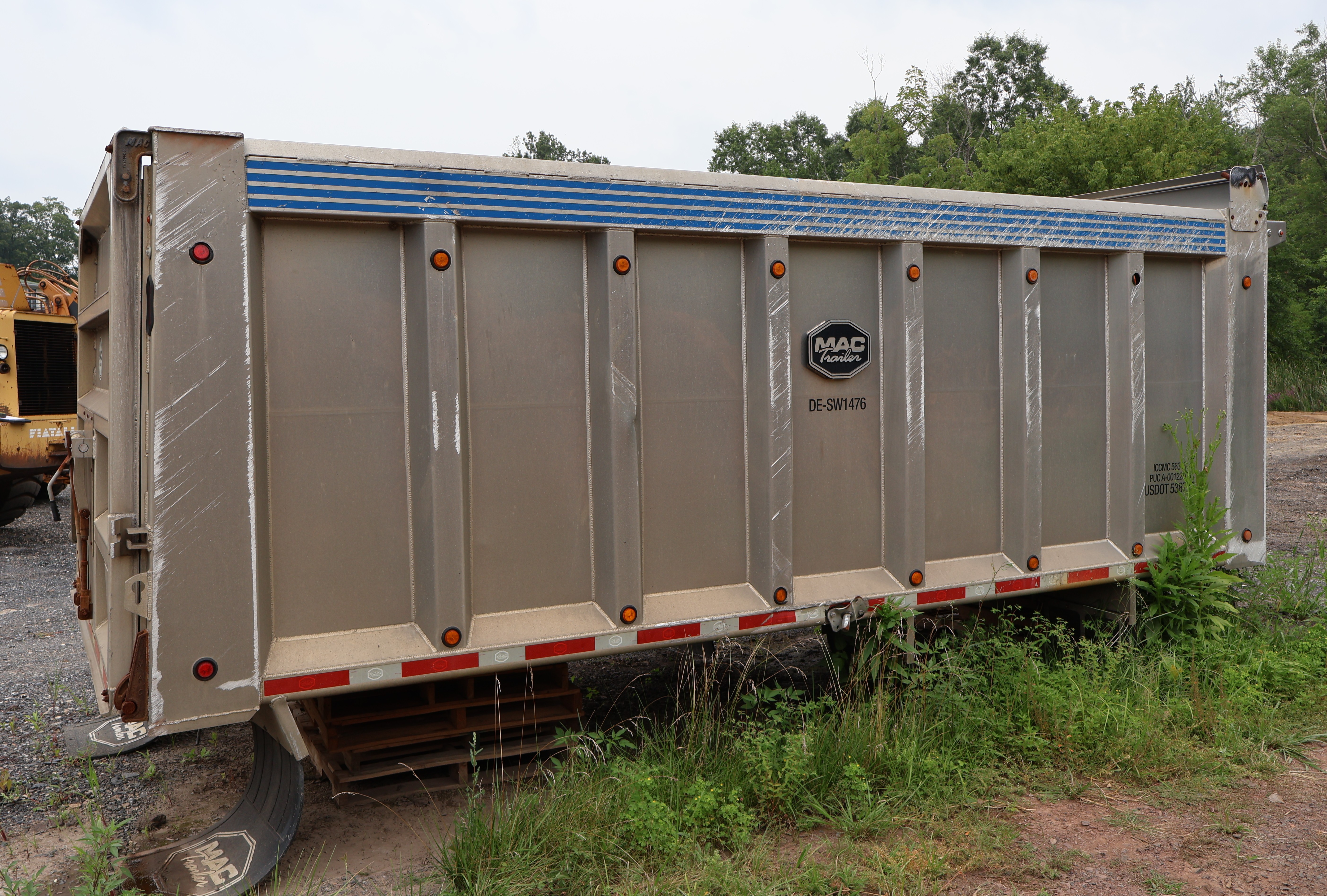 2016 MAC 8 foot - Image 5