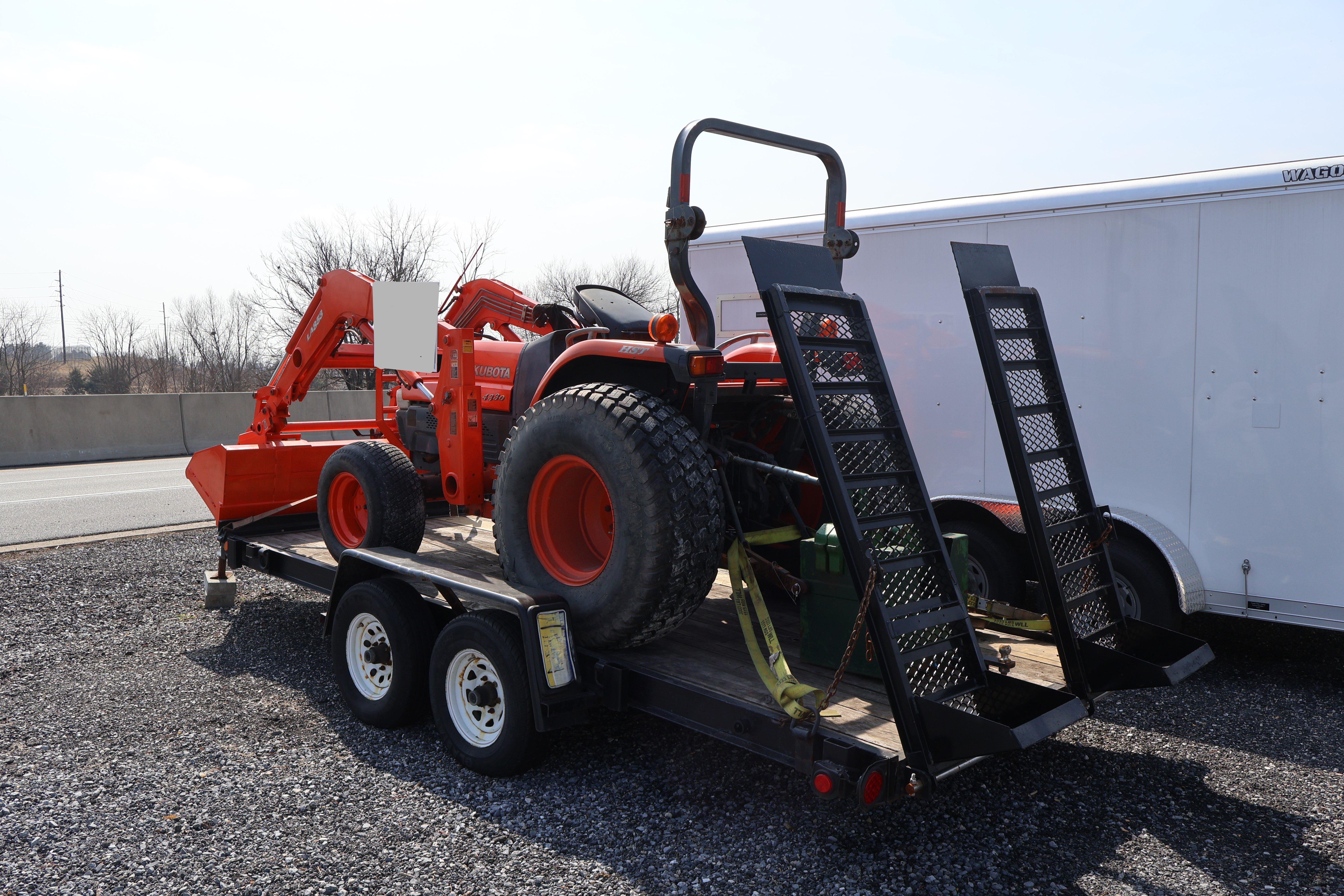 2003 KUBOTA L4330D - view 4 of 36