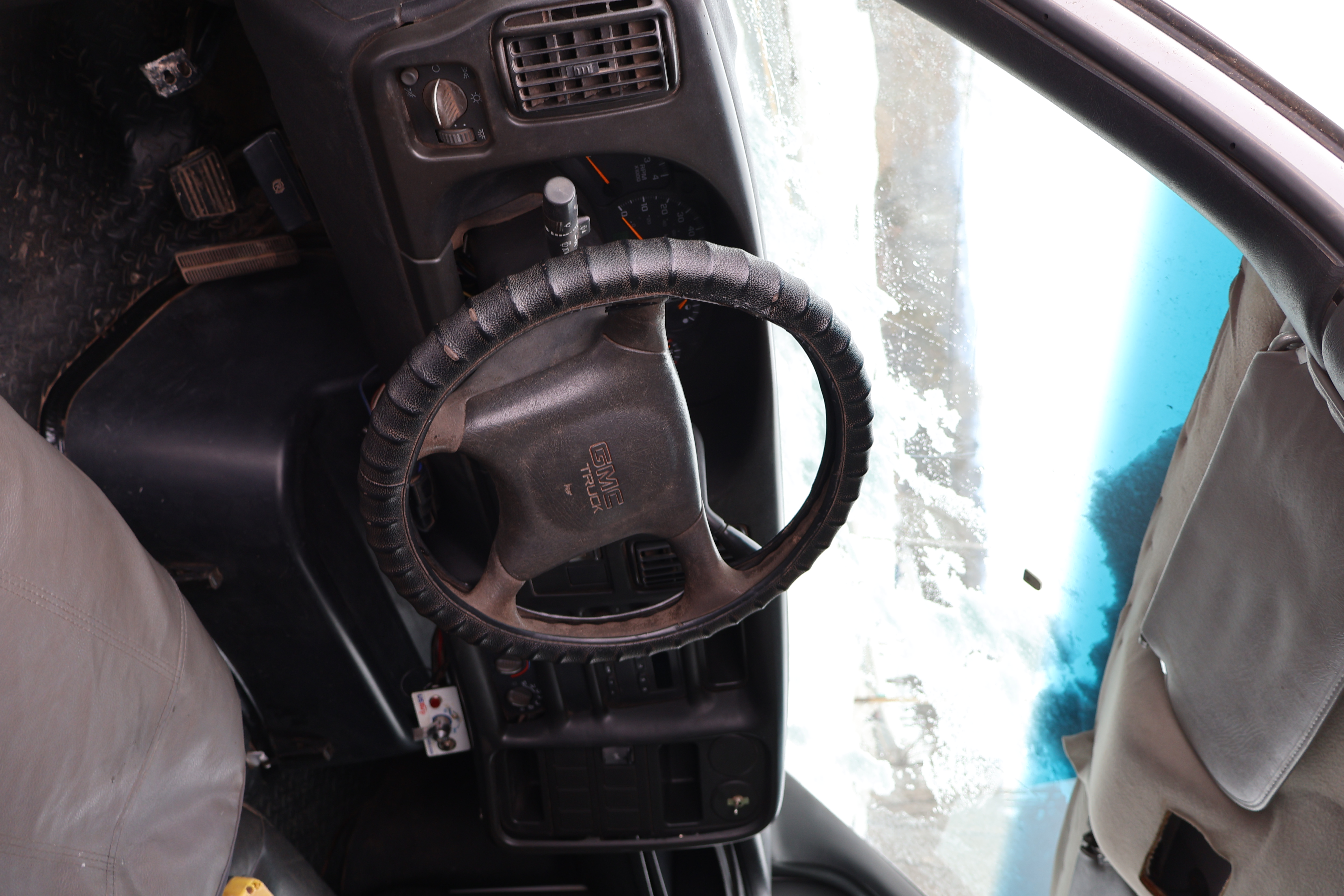 2005 GMC C7500 - Image 20