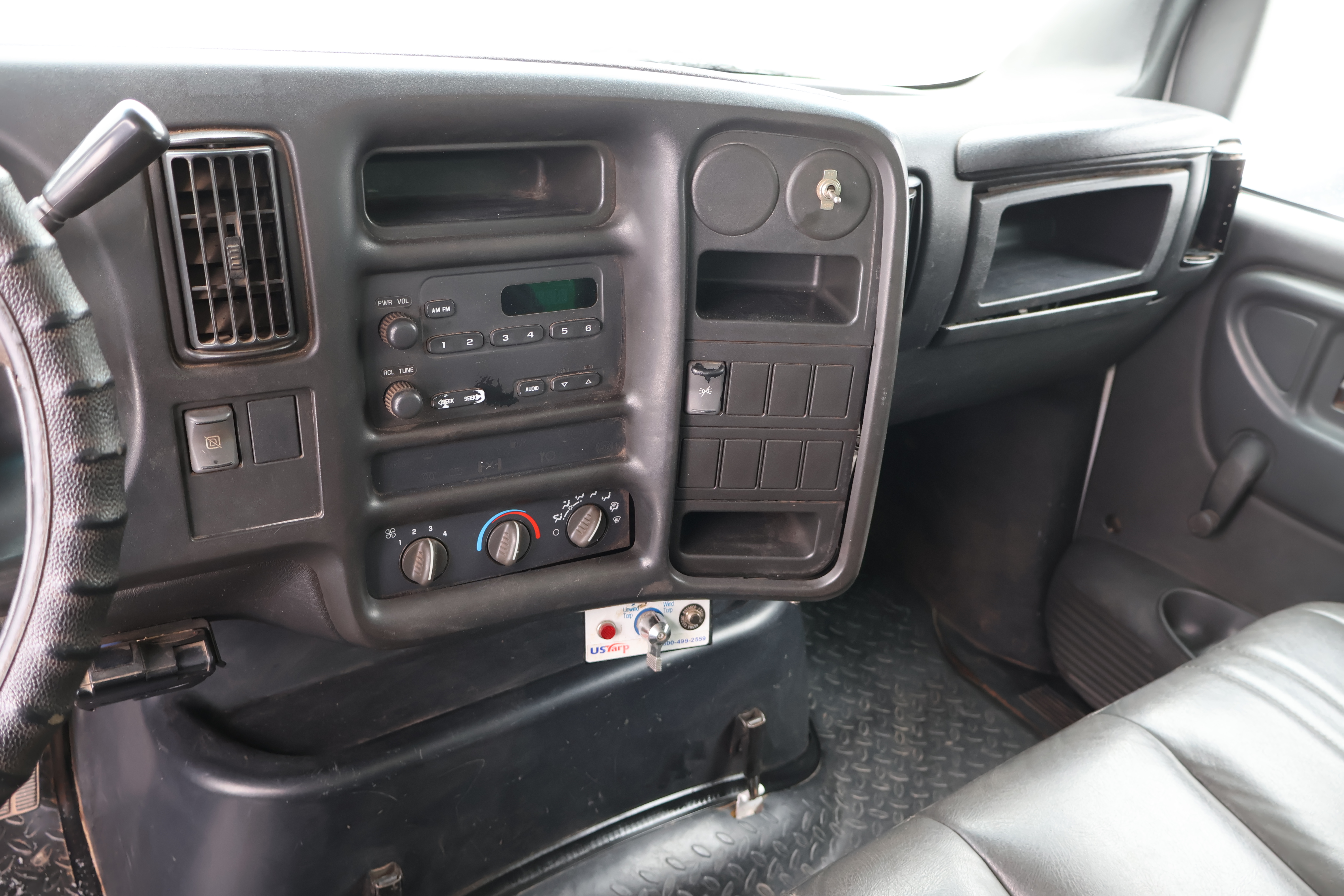 2005 GMC C7500 - Image 24