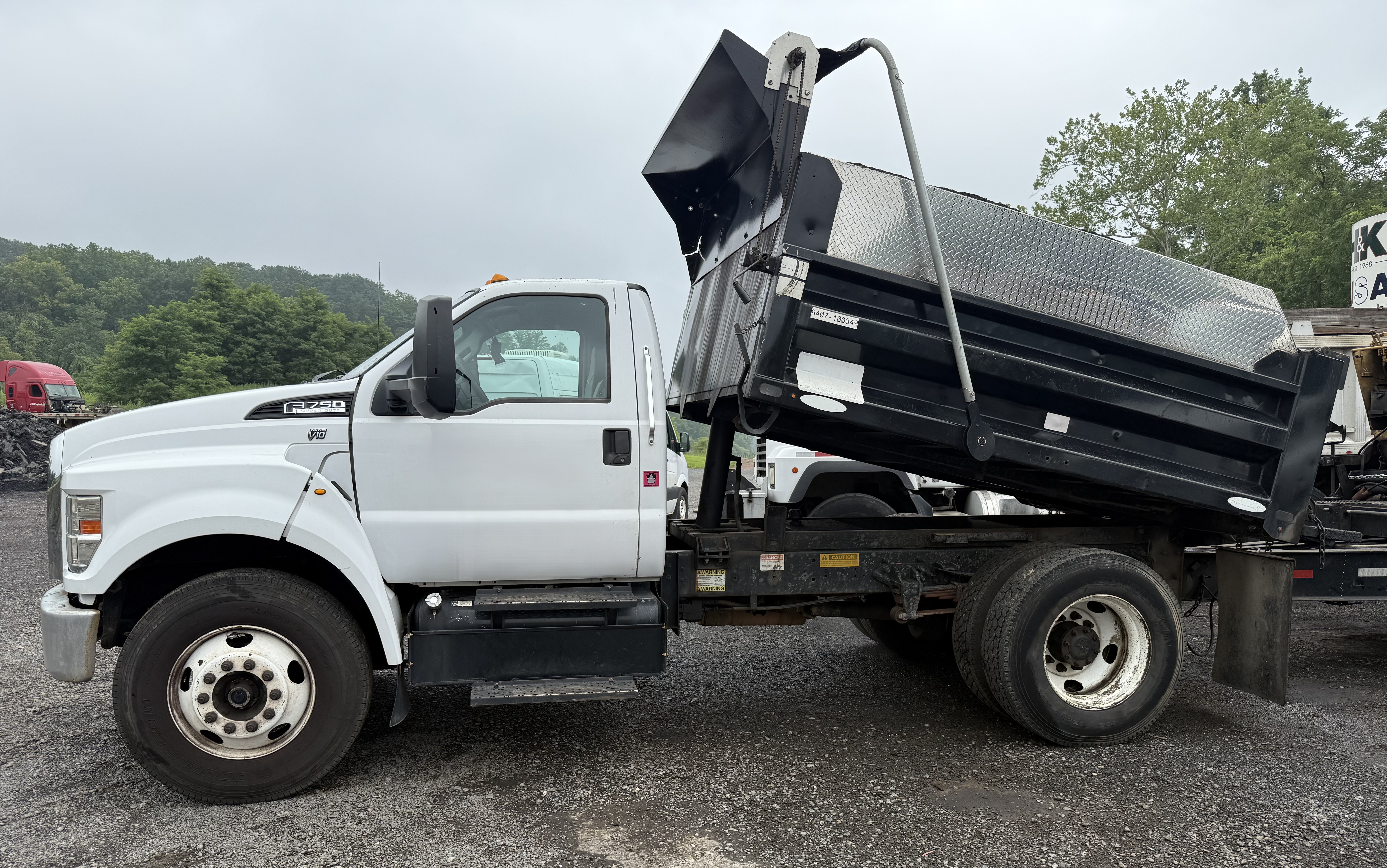 2016 FORD F-750 - Image 30