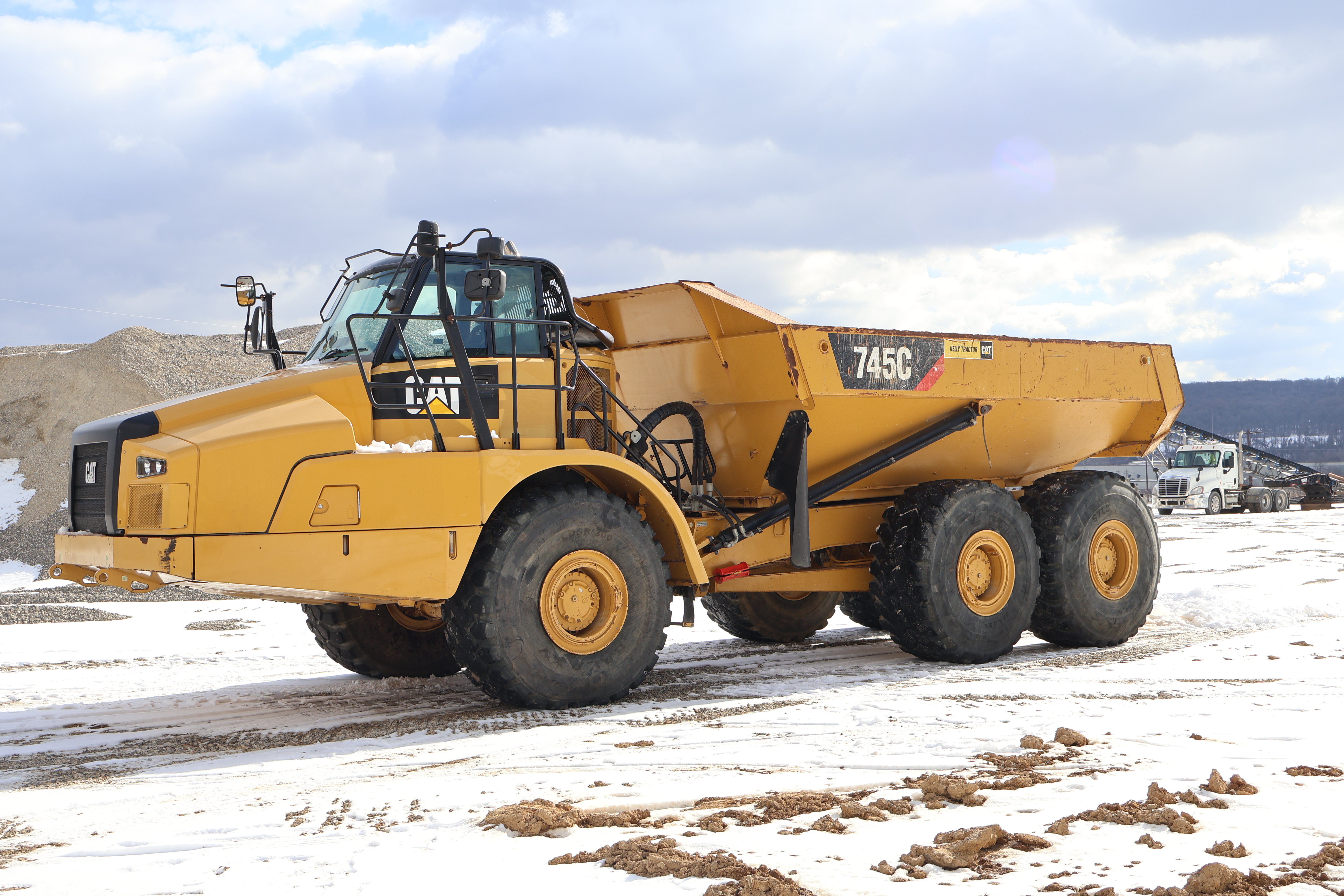 2016 CATERPILLAR 745C