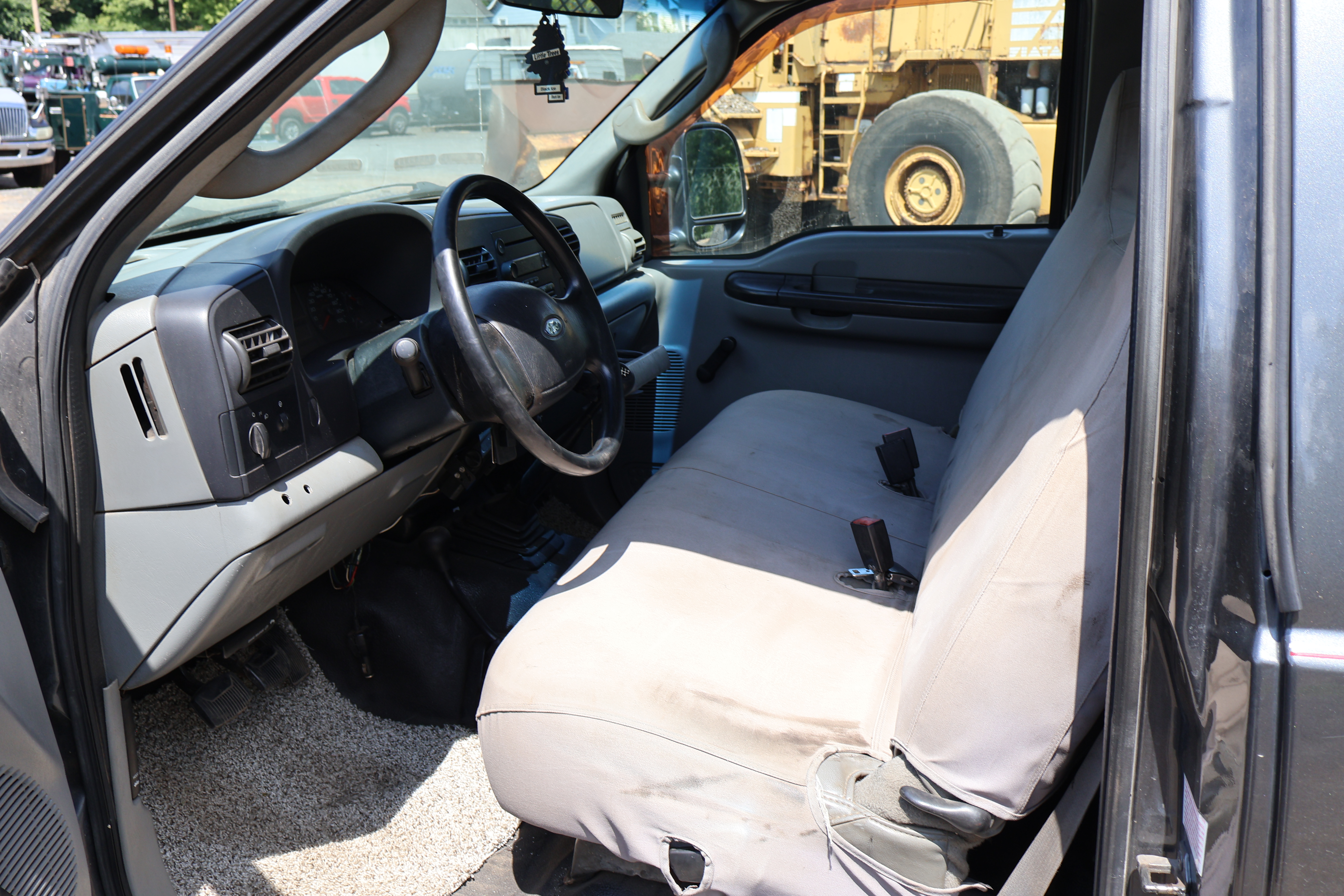 2005 FORD F-350 - view 17 of 27