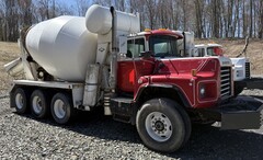 2005 MACK DM690S - Image 4
