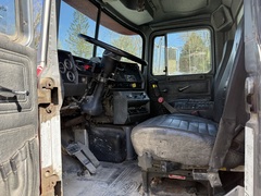 2005 MACK DM690S - Image 11