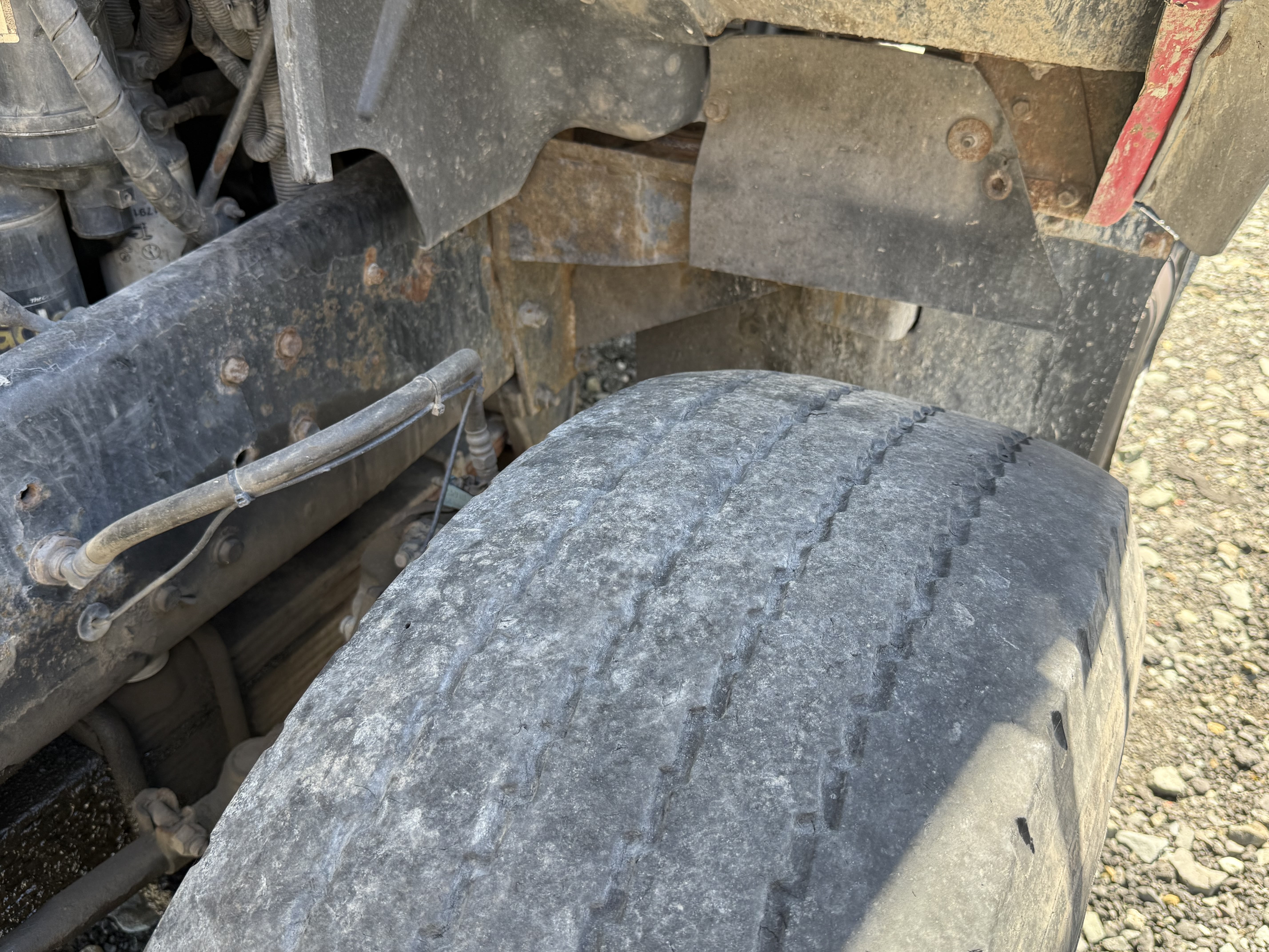 2005 MACK DM690S - Image 39