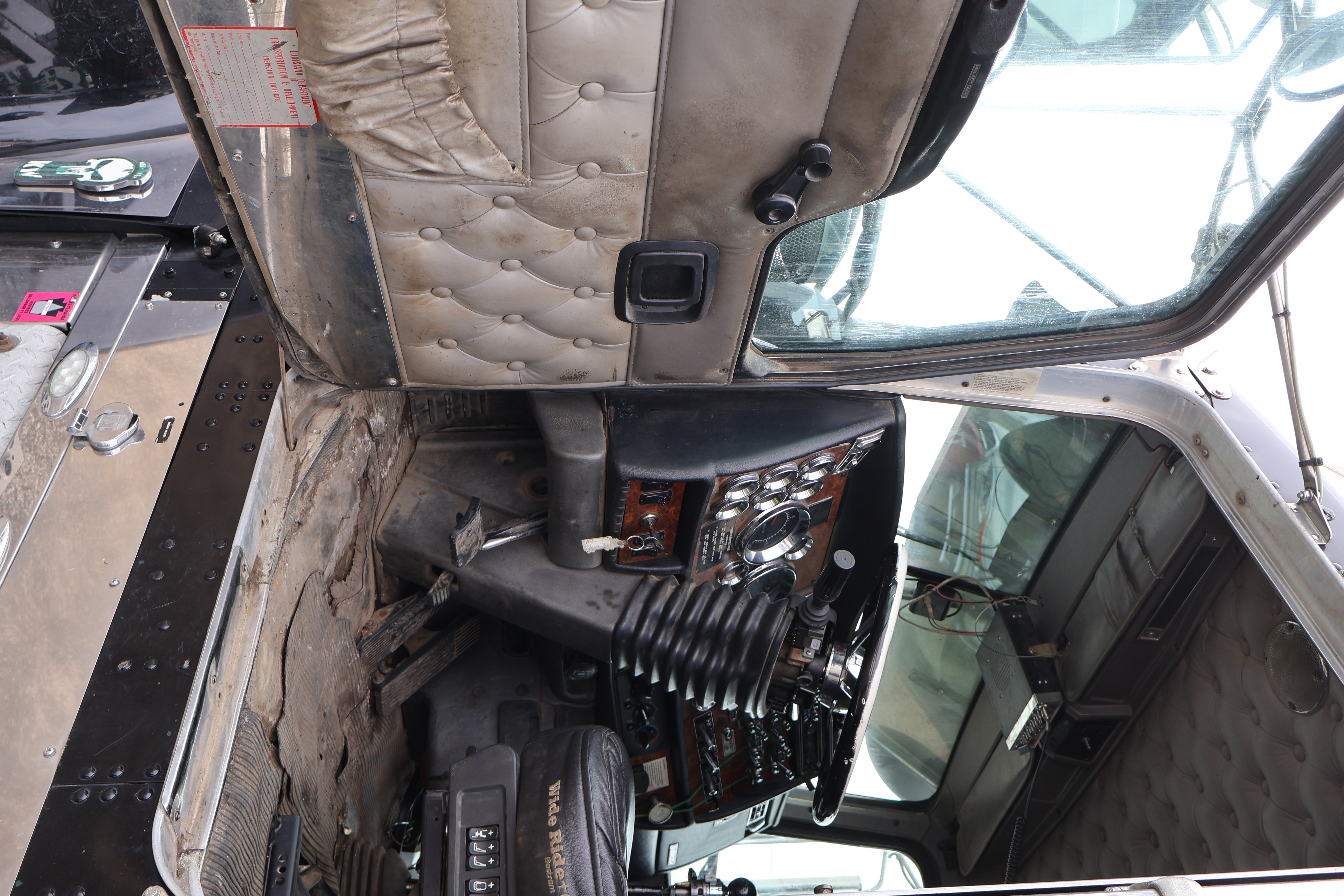 2005 KENWORTH W900 - Image 15