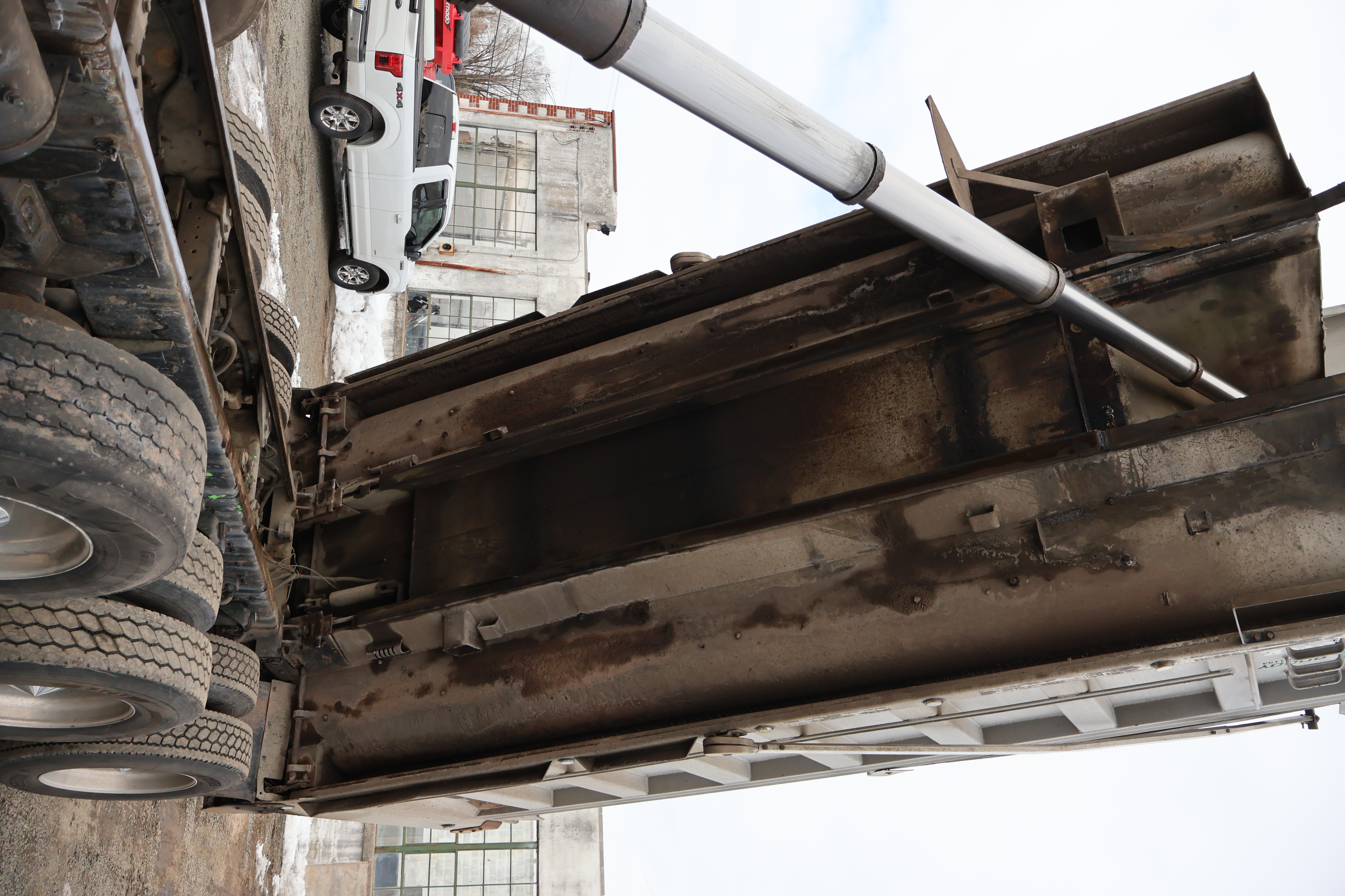 2005 KENWORTH W900 - Image 24