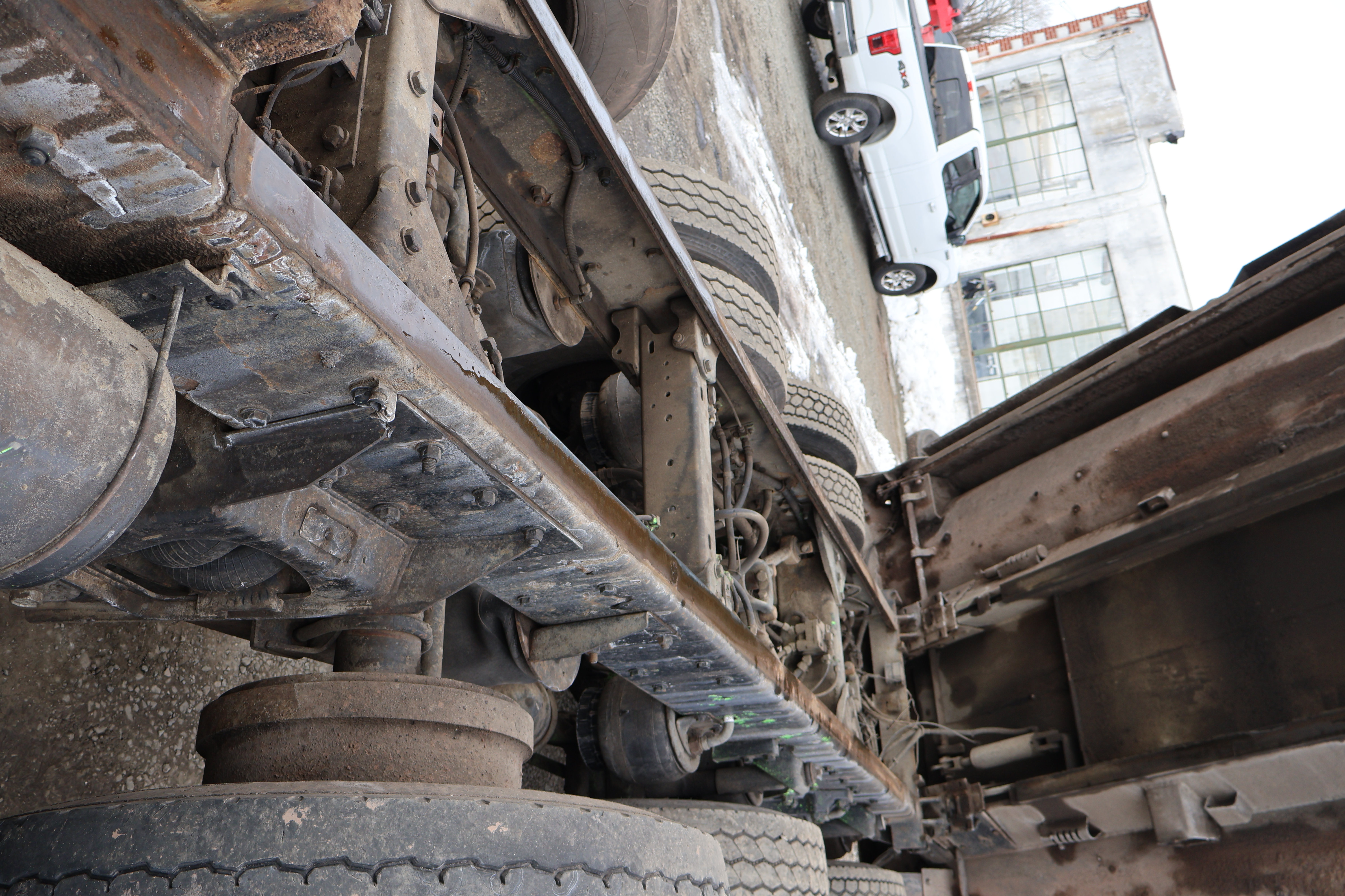 2005 KENWORTH W900 - Image 25