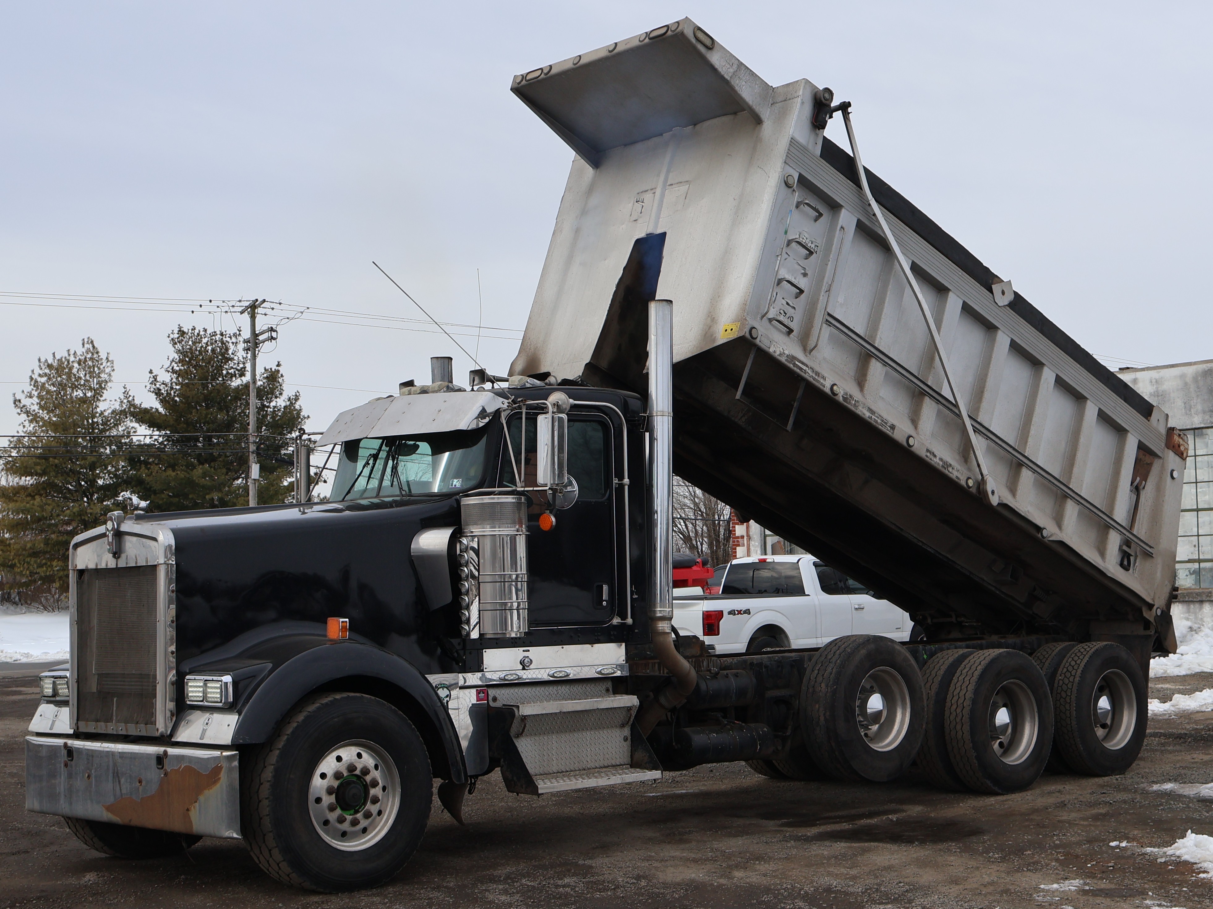 2005 KENWORTH W900 - Image 39
