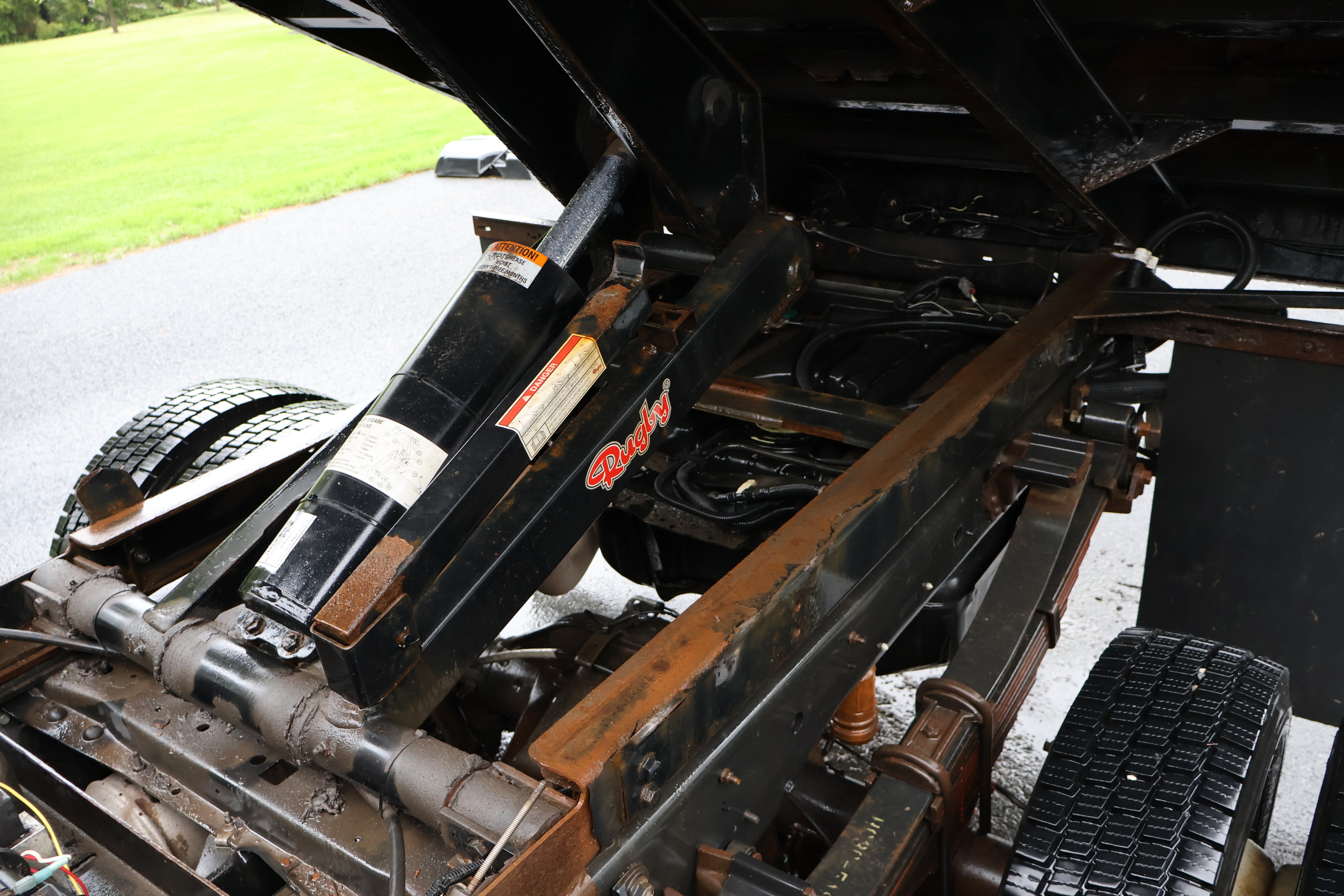 2020 FORD F550 - Image 16