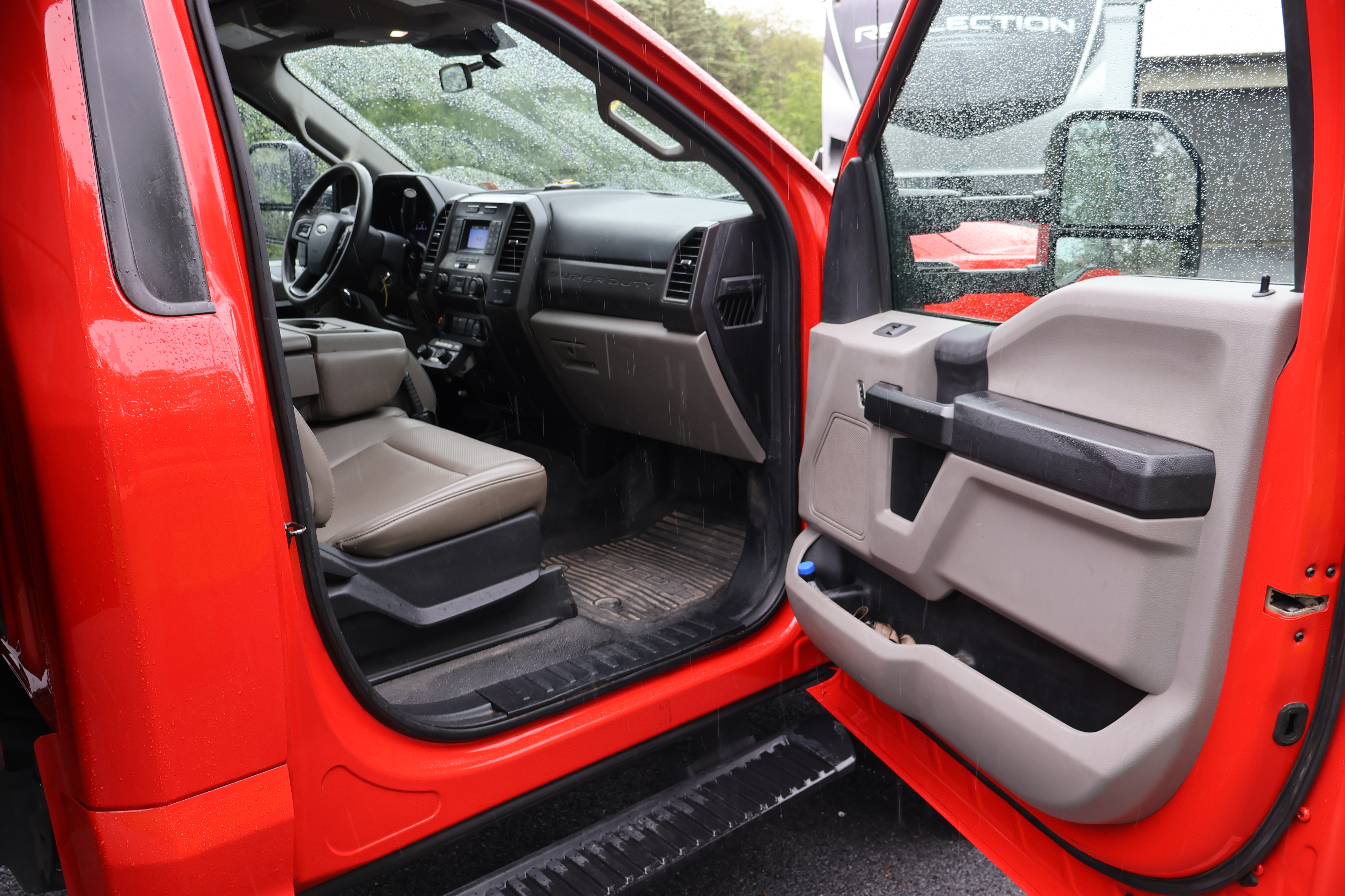 2020 FORD F550 - Image 27