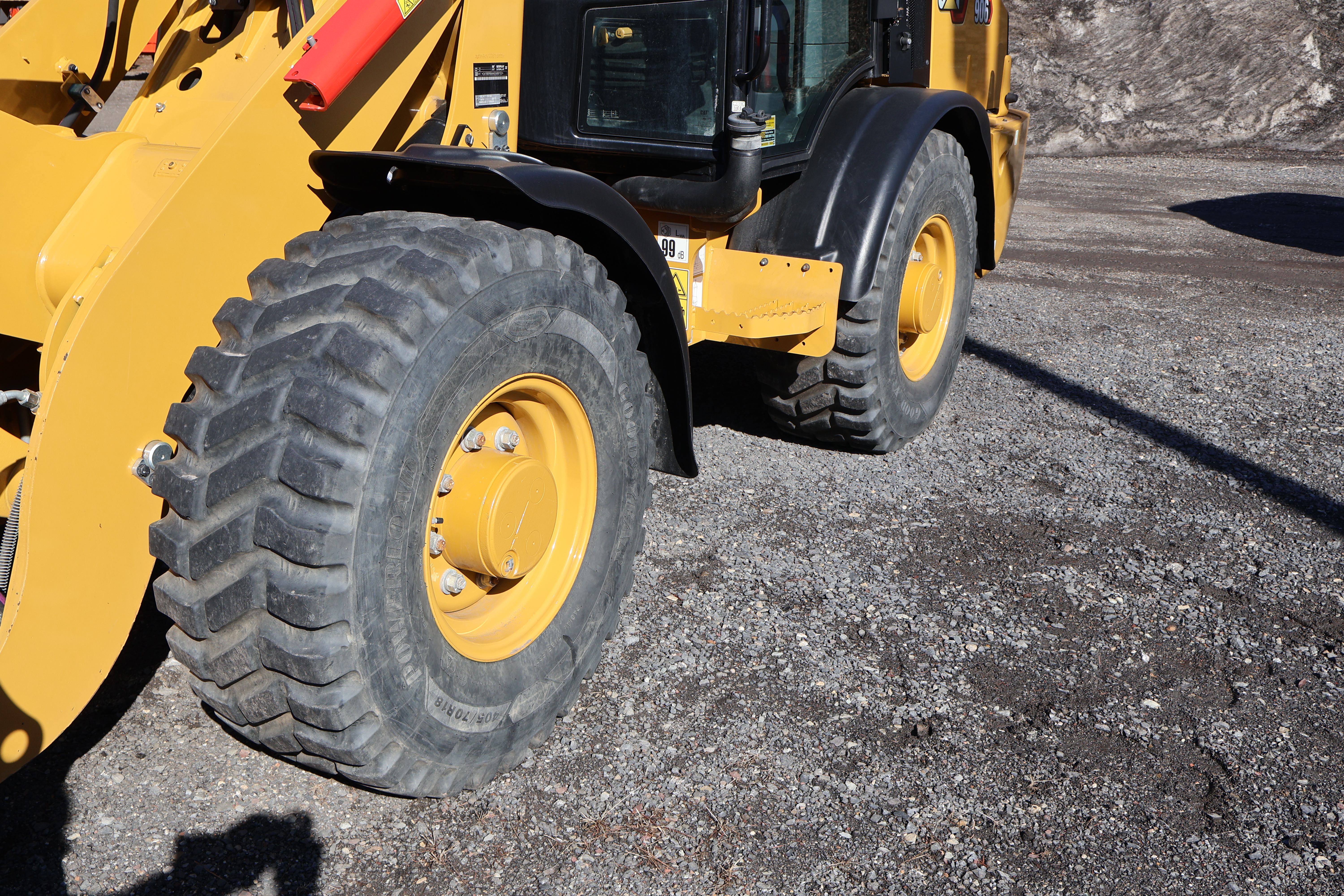 2024 CATERPILLAR 906 - Image 11