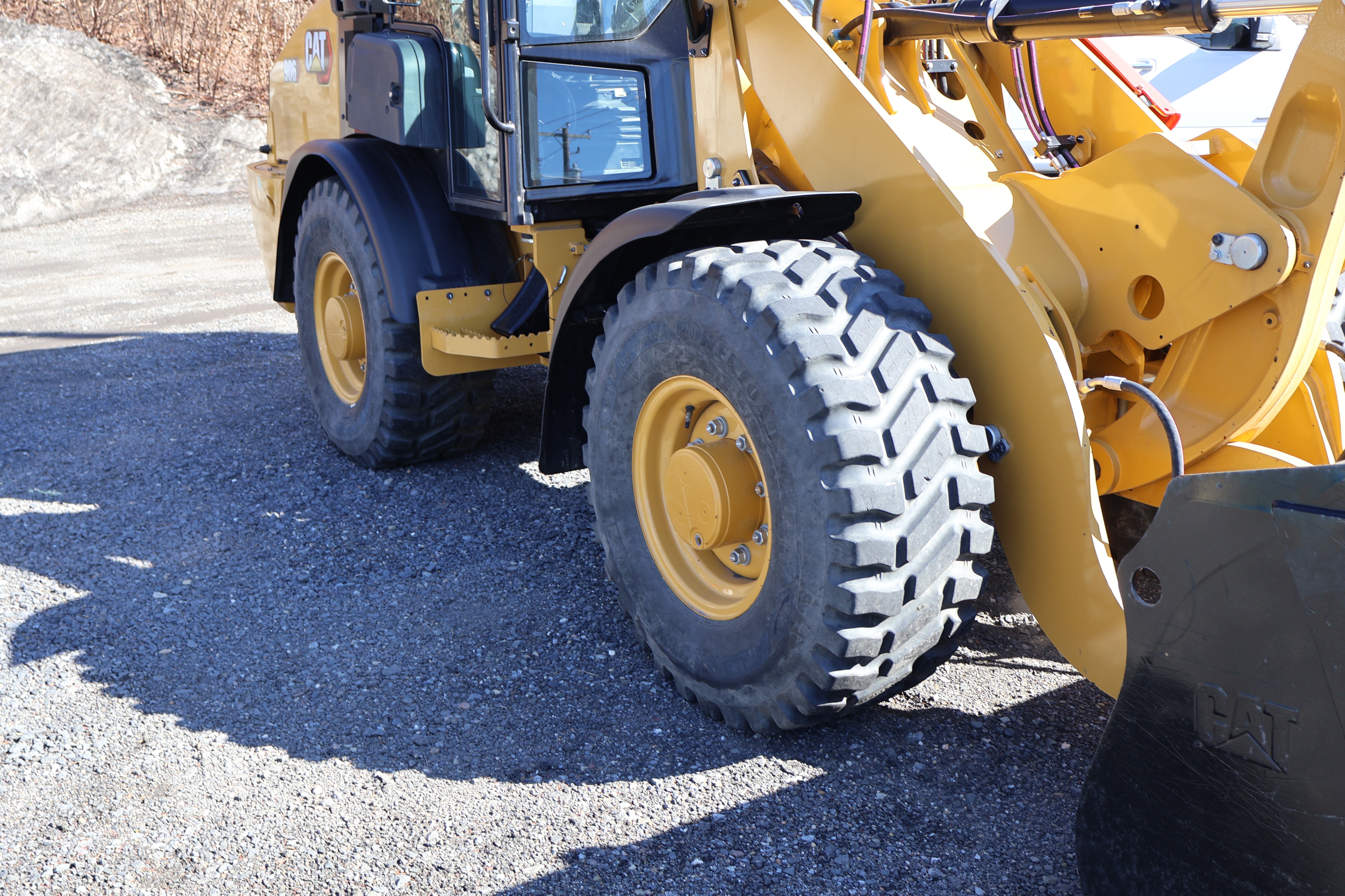 2024 CATERPILLAR 906 - Image 12