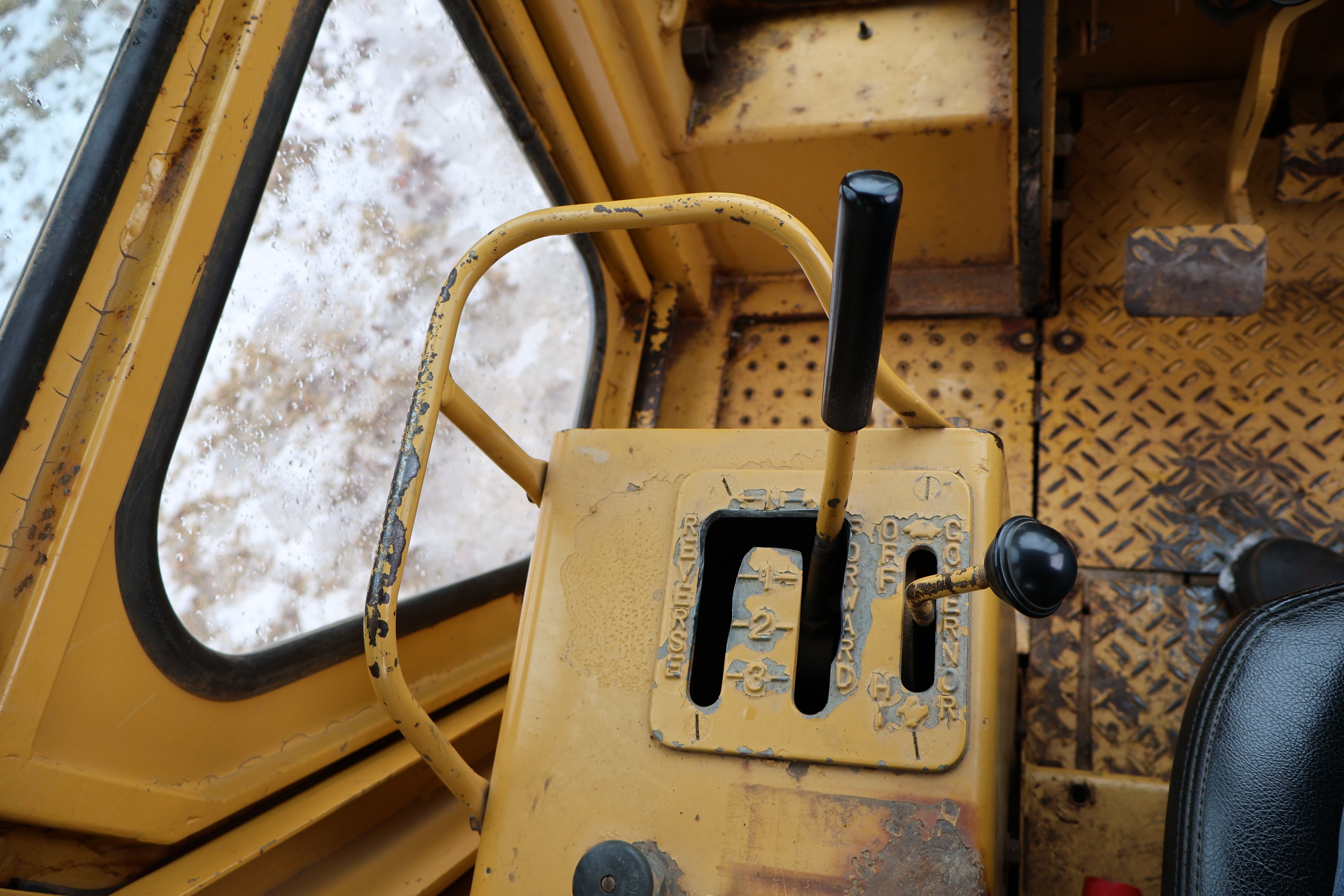 1989 CATERPILLAR D4C - Image 24