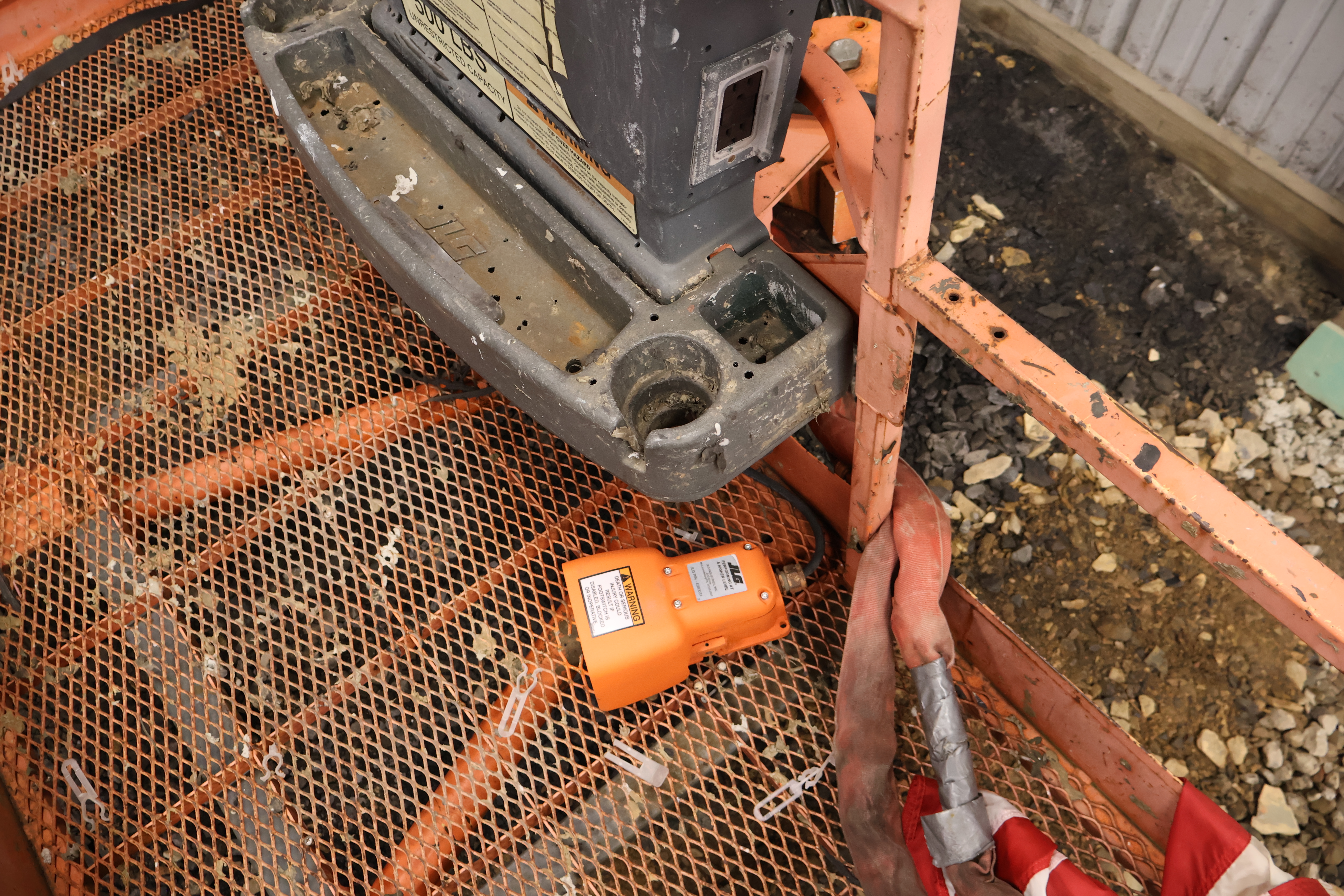 1999 JLG 600S - Image 28