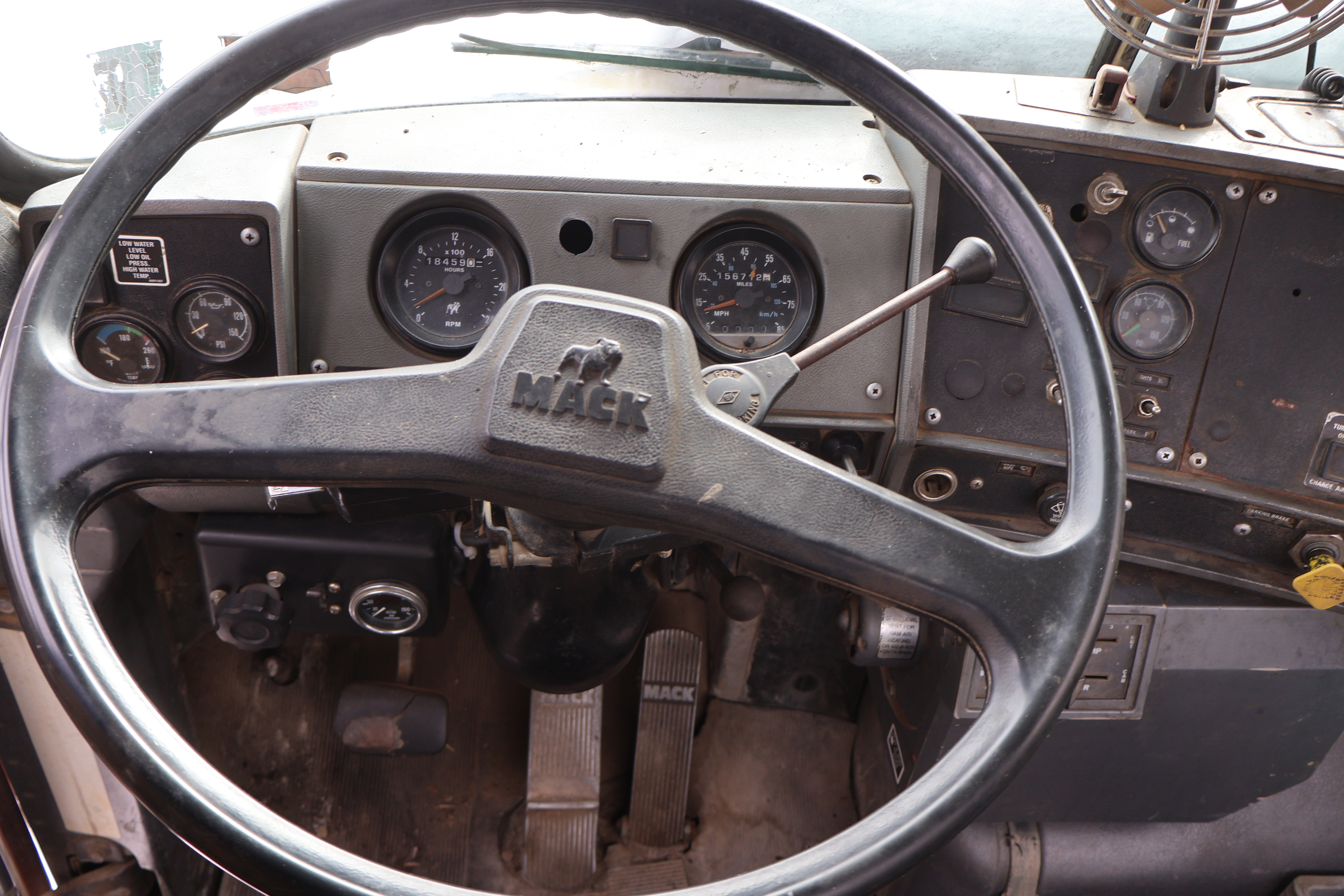 1993 MACK DM690S - Image 23