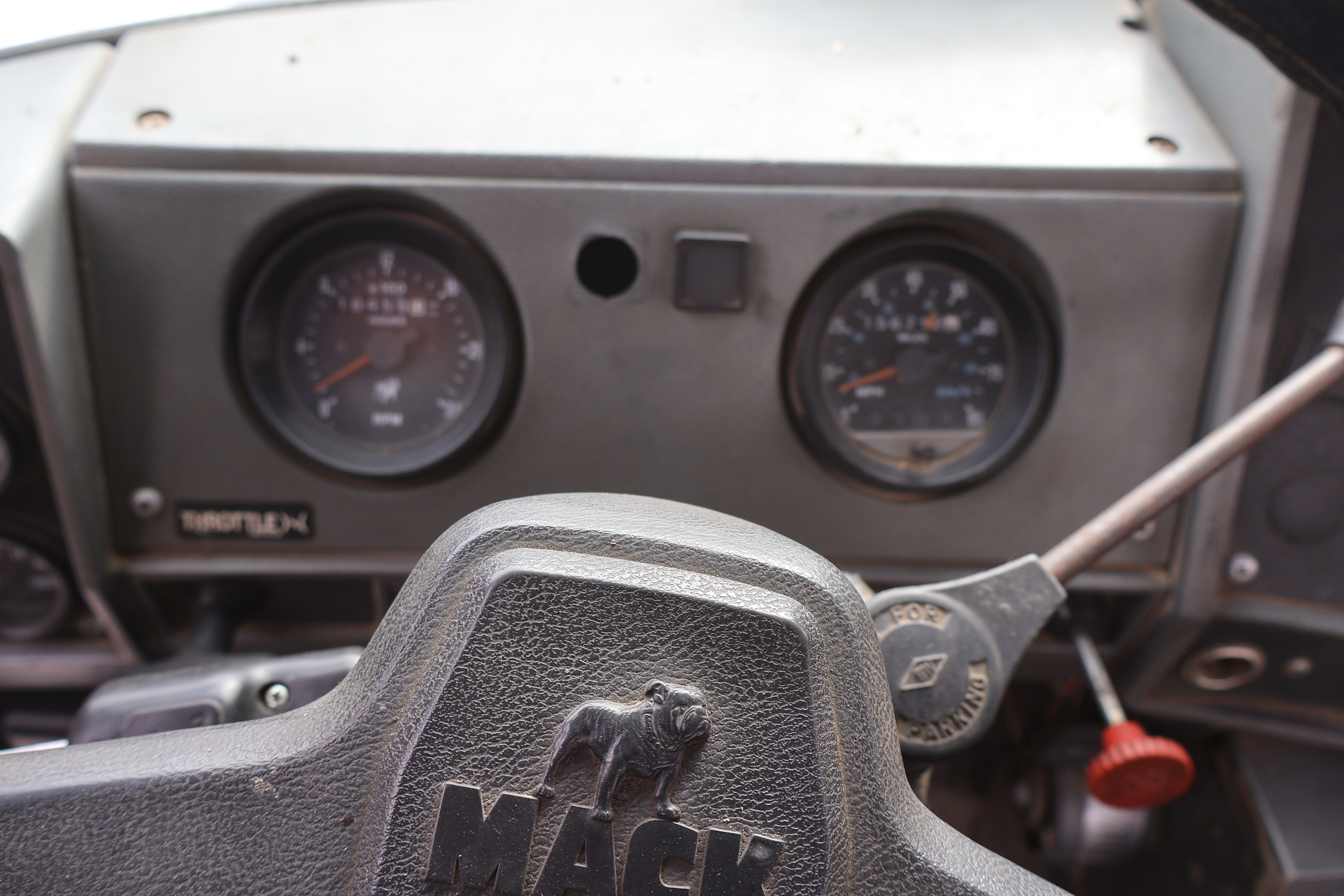 1993 MACK DM690S - Image 24