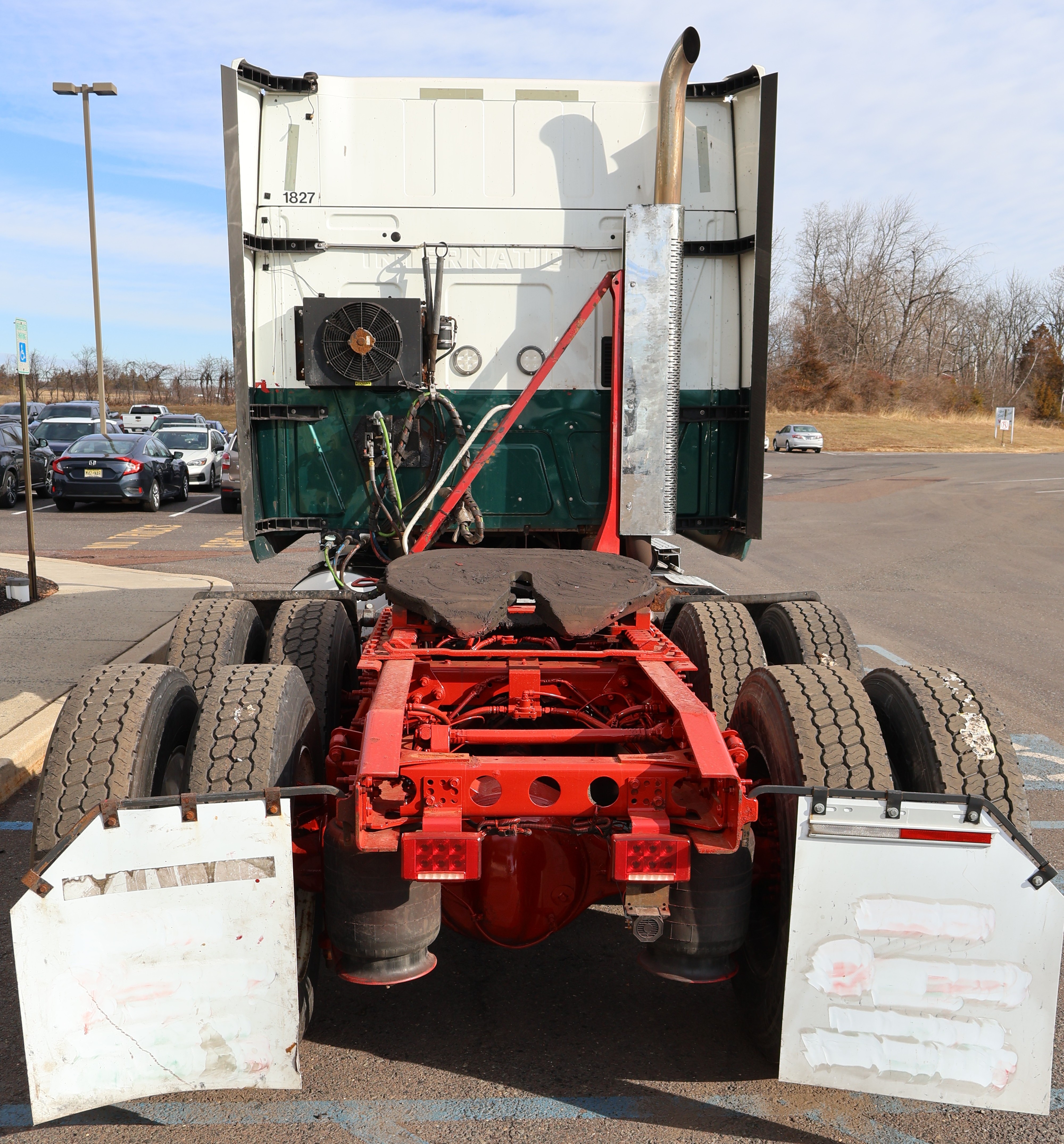 2019 INTERNATIONAL LT - Image 4