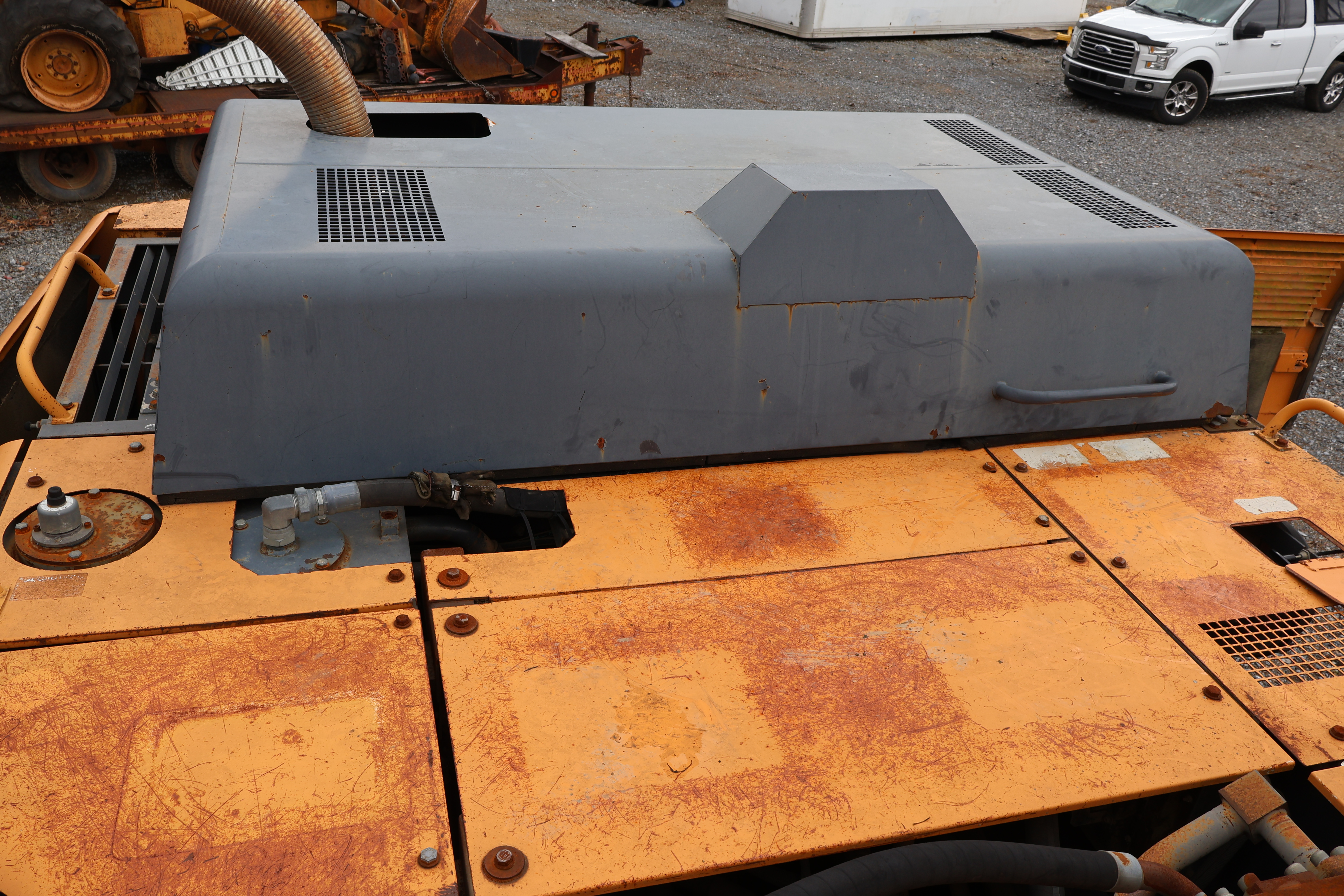 2004 CASE CX330 - view 18 of 42