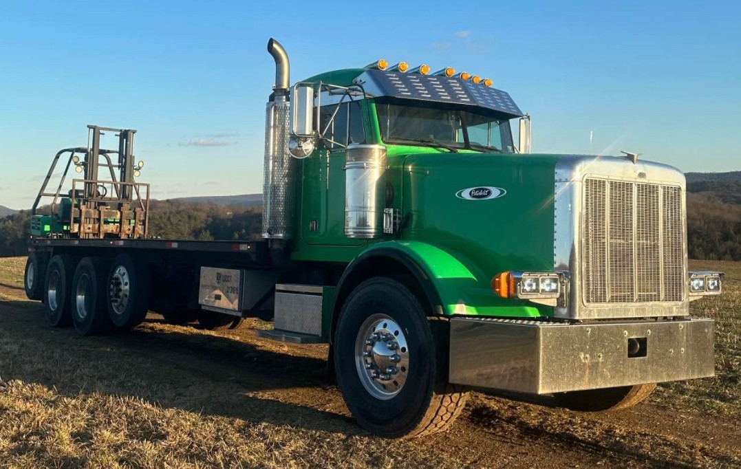 1999 PETERBILT 357