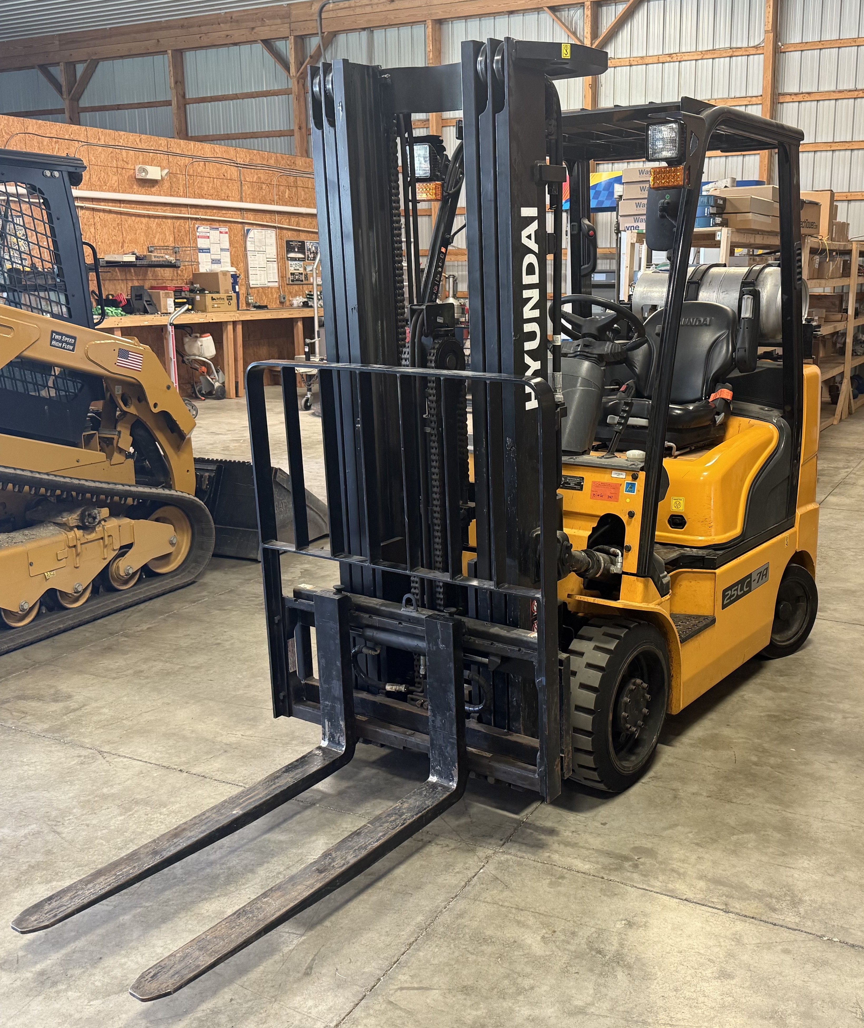 2019 HYUNDAI 25LC-7A - view 8 of 19