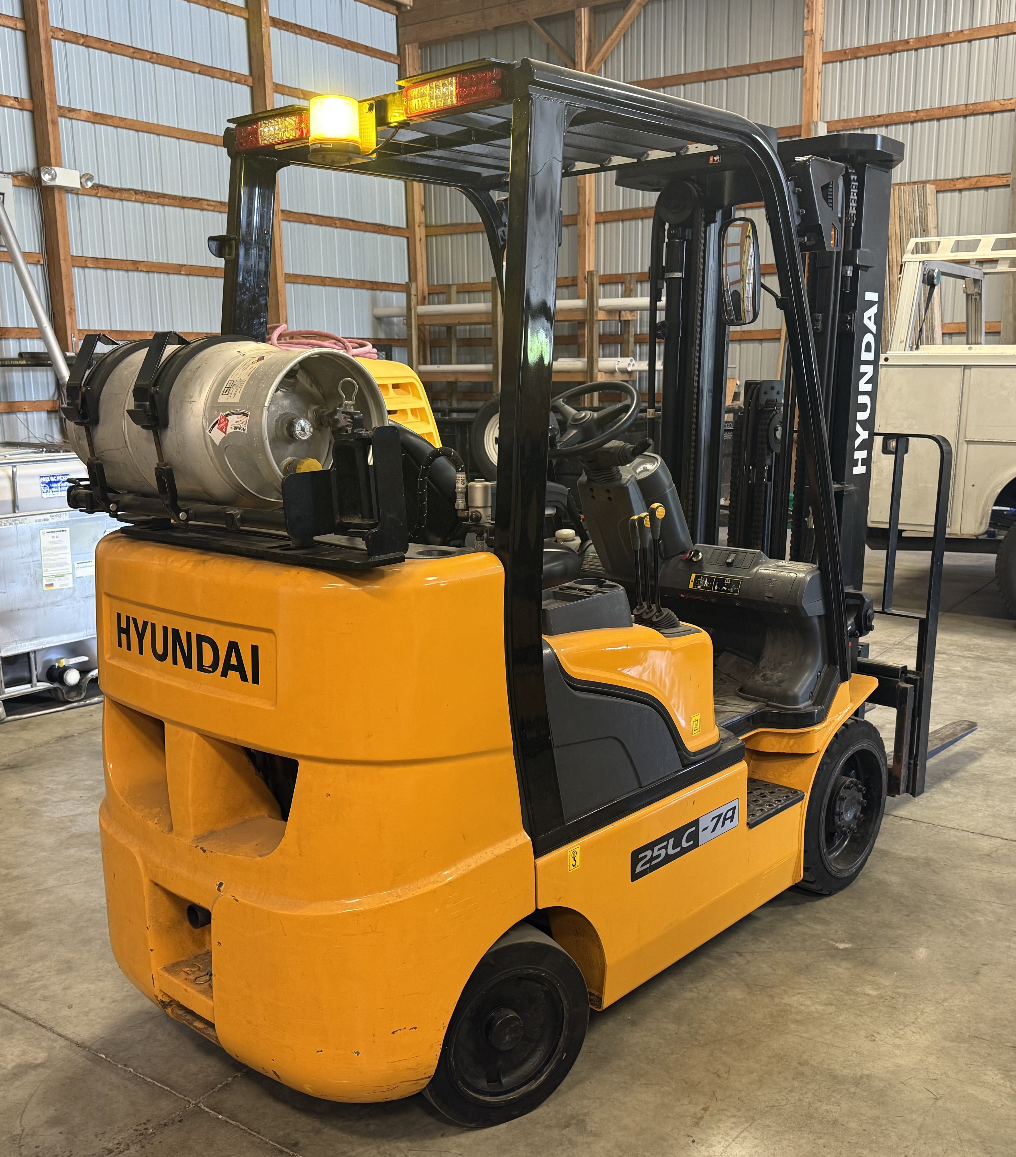 2019 HYUNDAI 25LC-7A - view 3 of 19