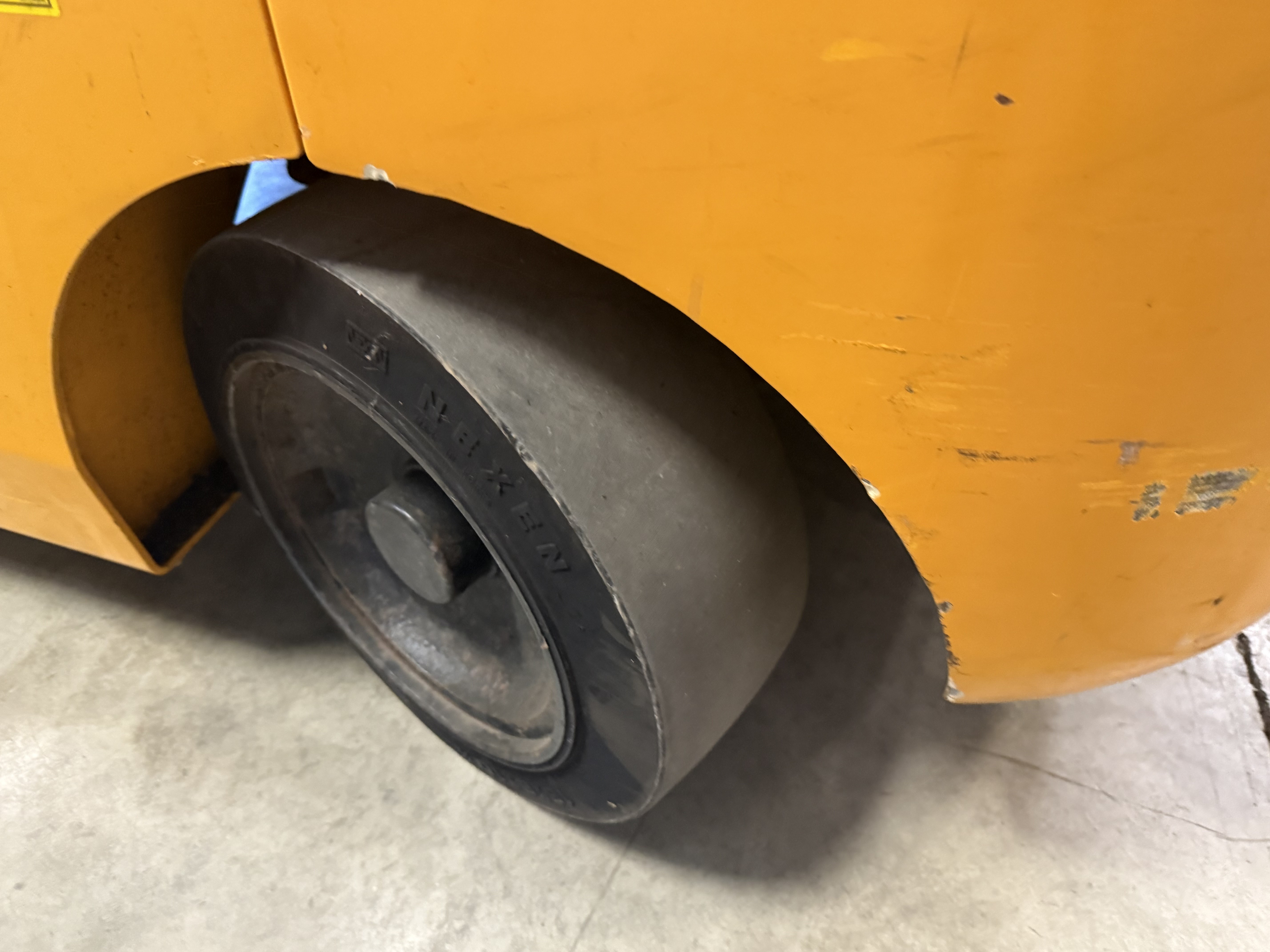 2019 HYUNDAI 25LC-7A - view 11 of 19