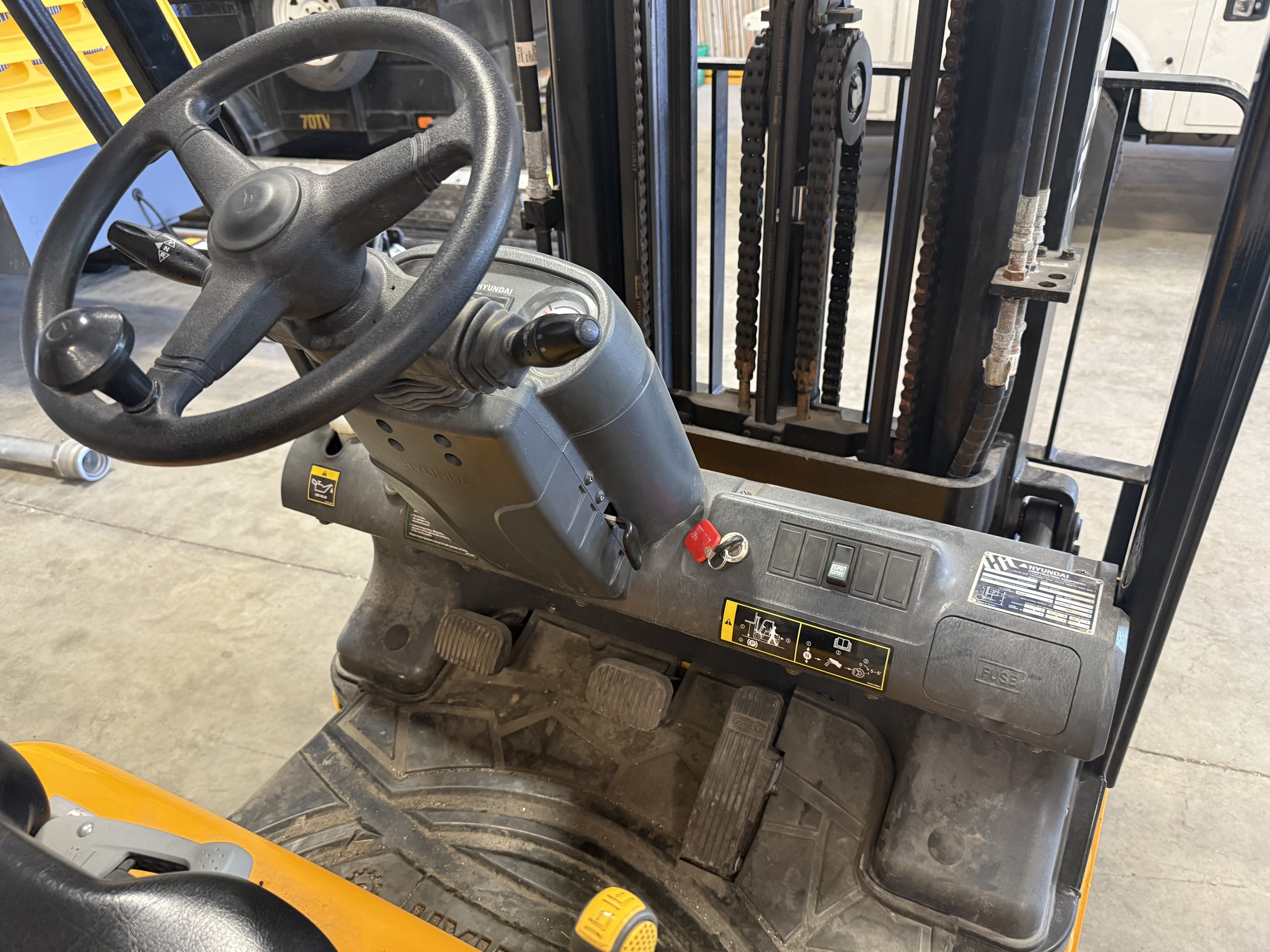 2019 HYUNDAI 25LC-7A - view 16 of 19